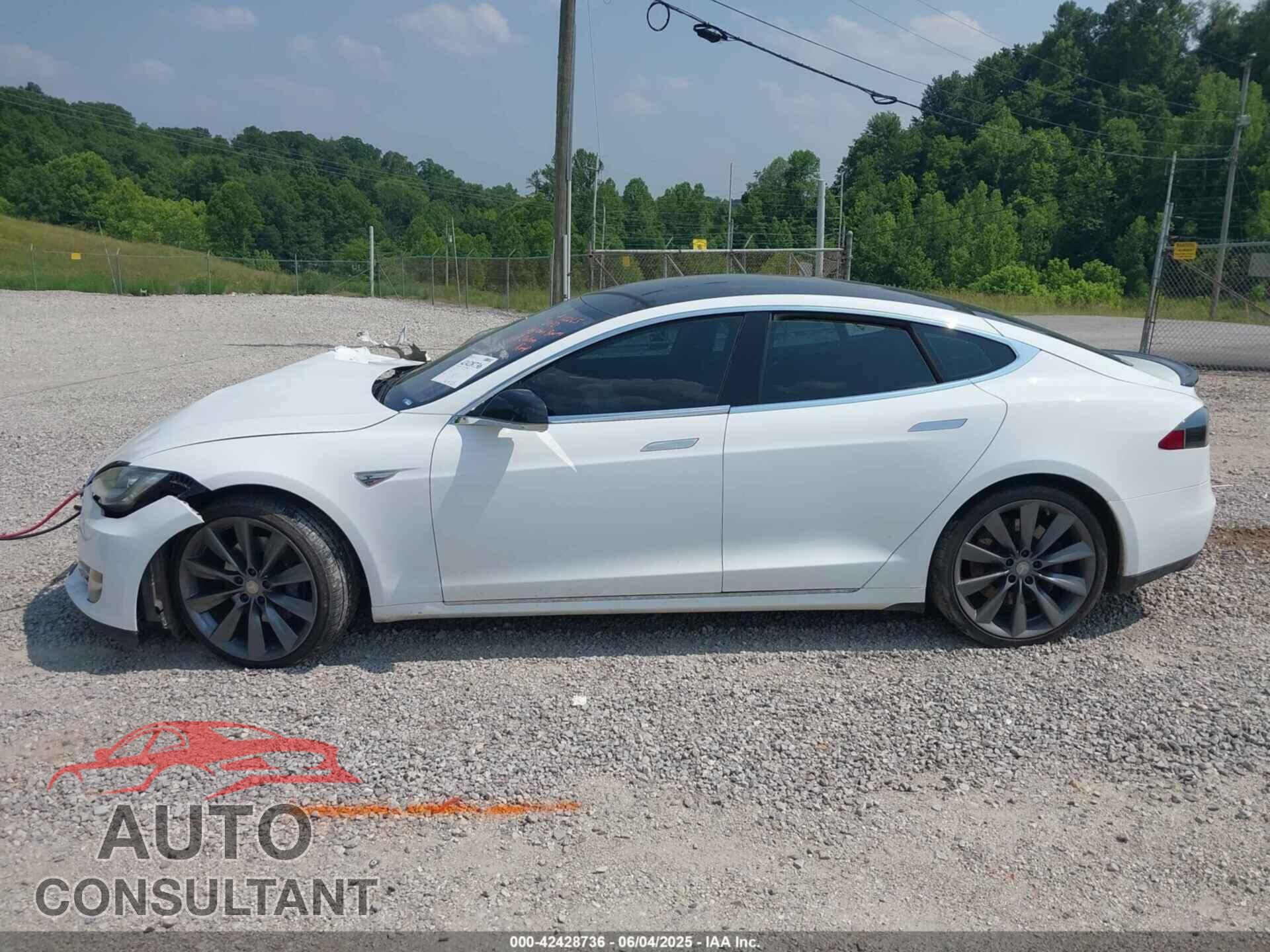 TESLA MODEL S 2013 - 5YJSA1DN6DFP16135