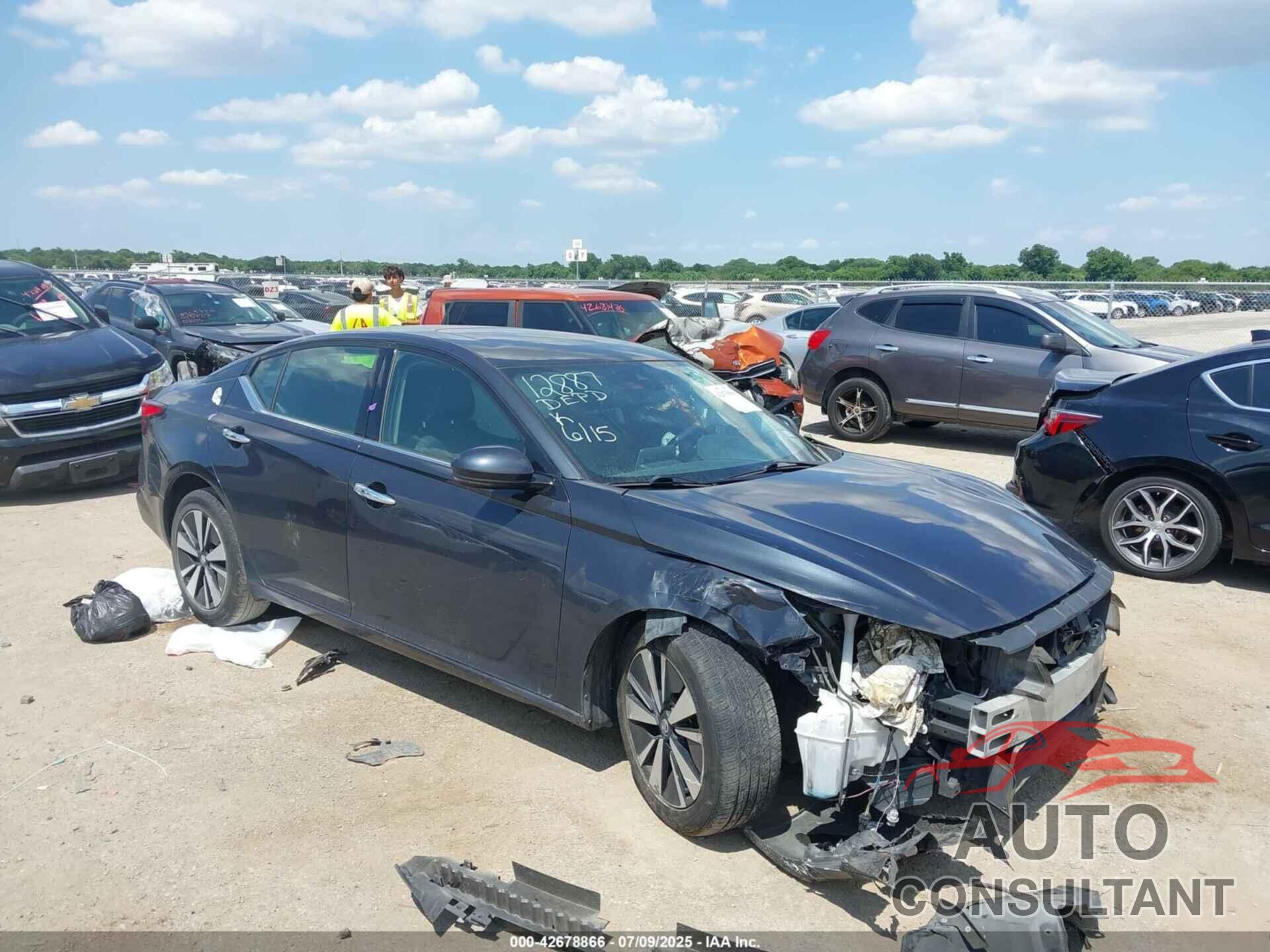 NISSAN ALTIMA 2019 - 1N4BL4EV3KC206173
