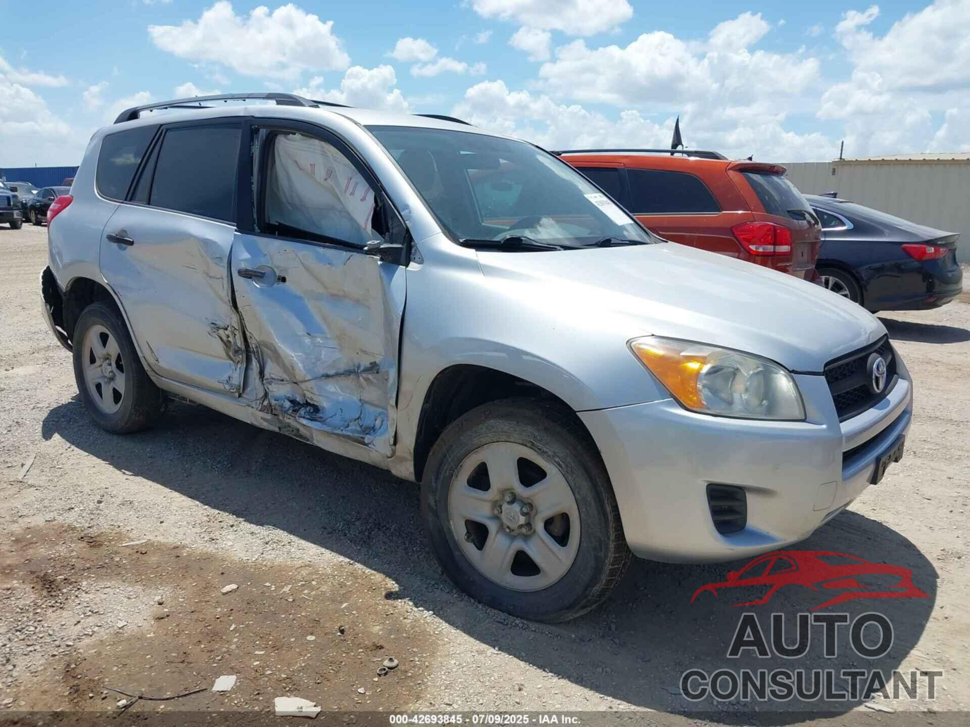 TOYOTA RAV4 2009 - 2T3BF33V29W013311