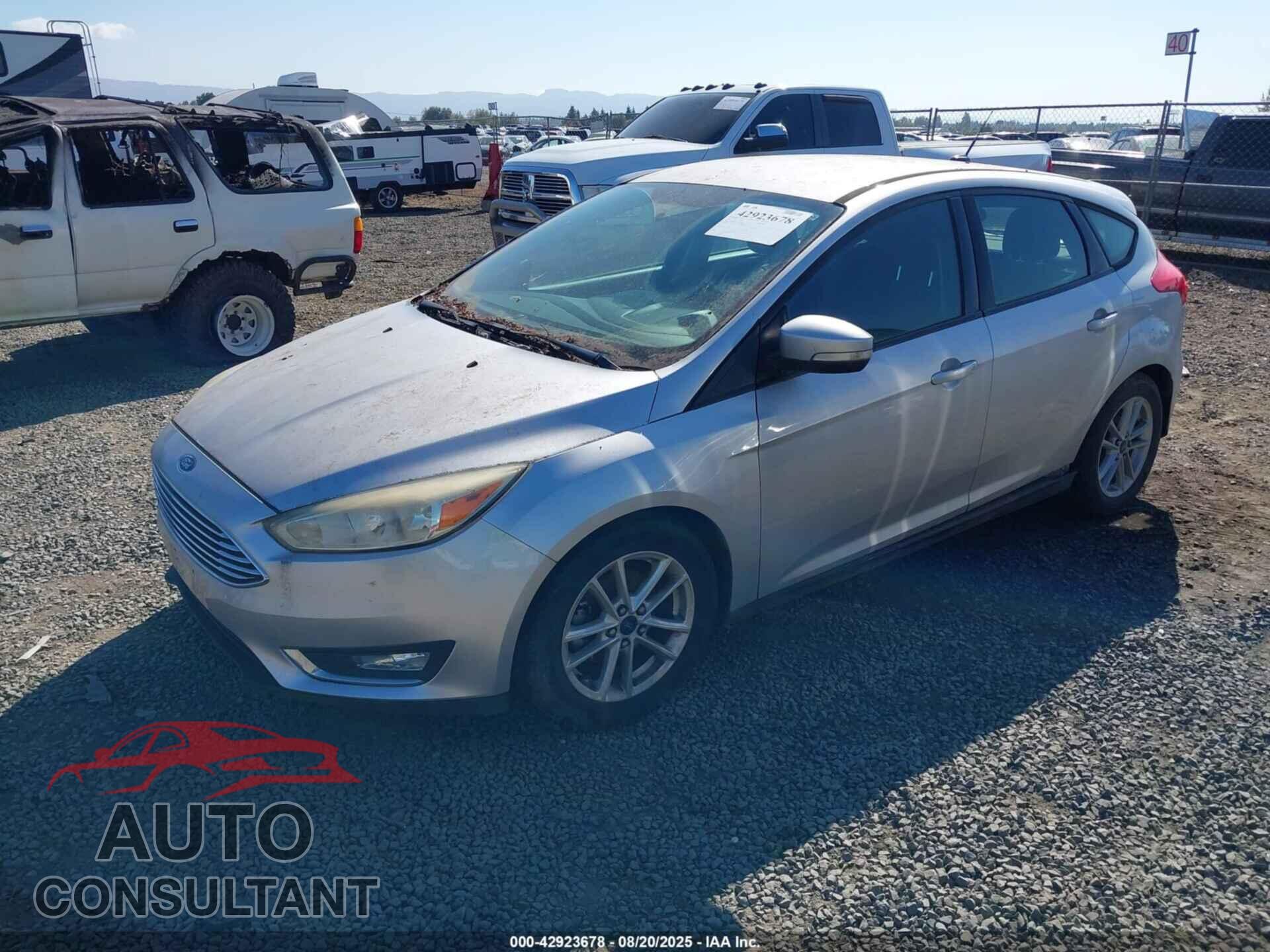FORD FOCUS 2015 - 1FADP3K2XFL295361