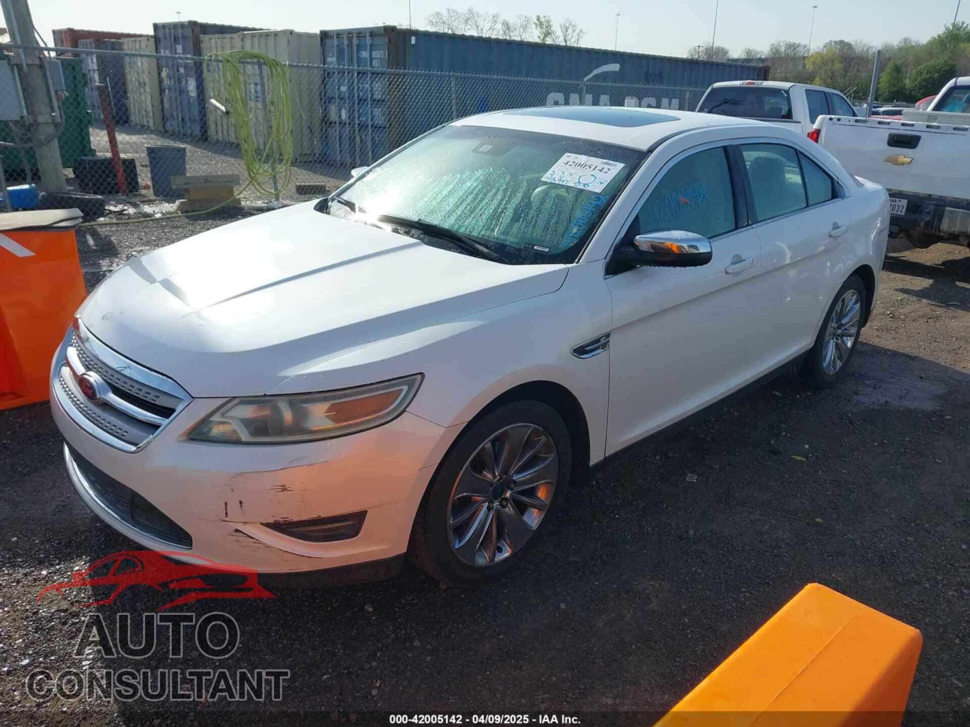 FORD TAURUS 2010 - 1FAHP2FWXAG112342