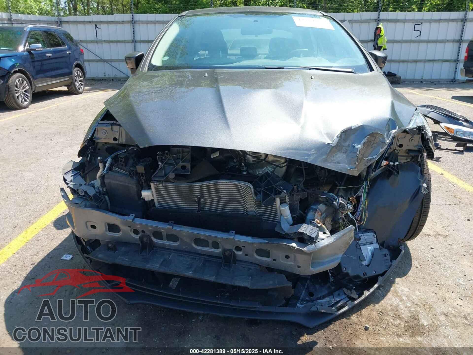 FORD FOCUS 2017 - 1FADP3FE2HL244170