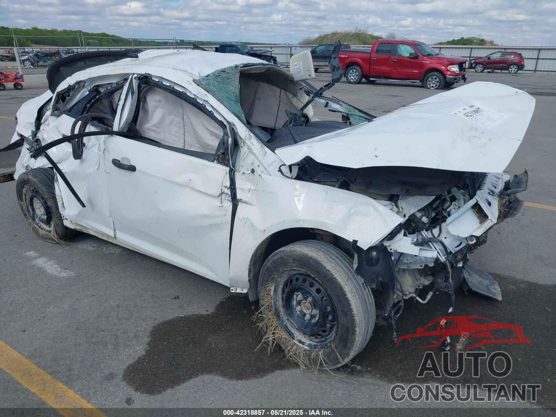 FORD FOCUS 2018 - 1FADP3E2XJL236122