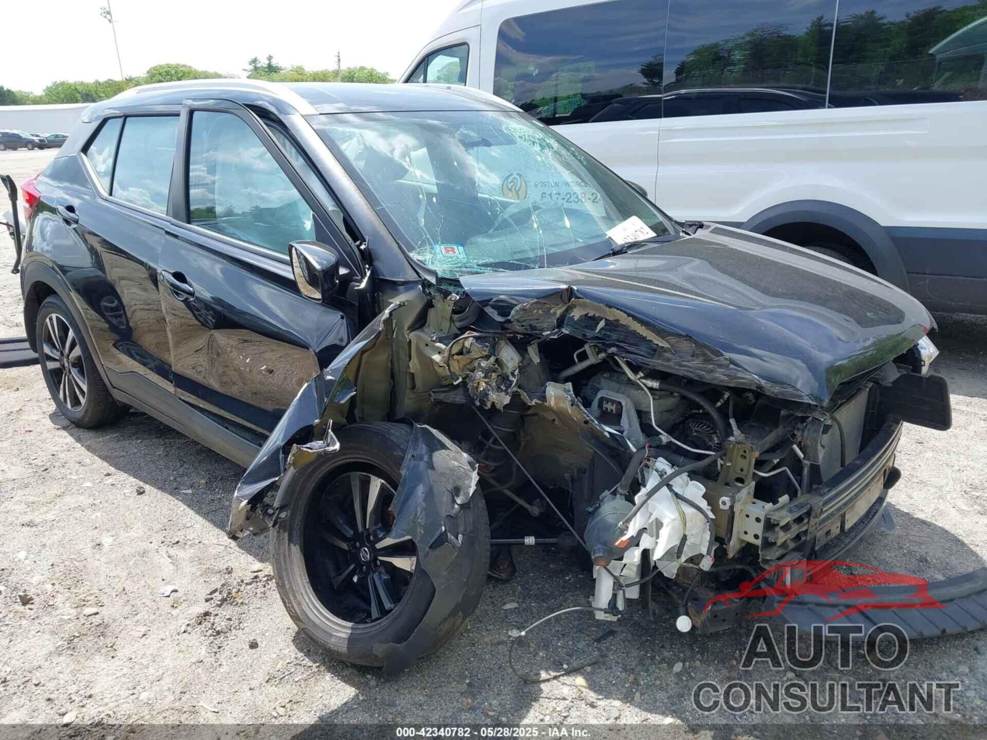 NISSAN KICKS 2018 - 3N1CP5CUXJL533355