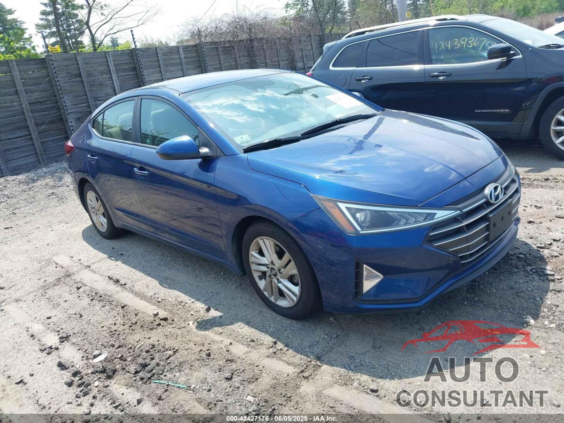 HYUNDAI ELANTRA 2019 - 5NPD84LF2KH485040