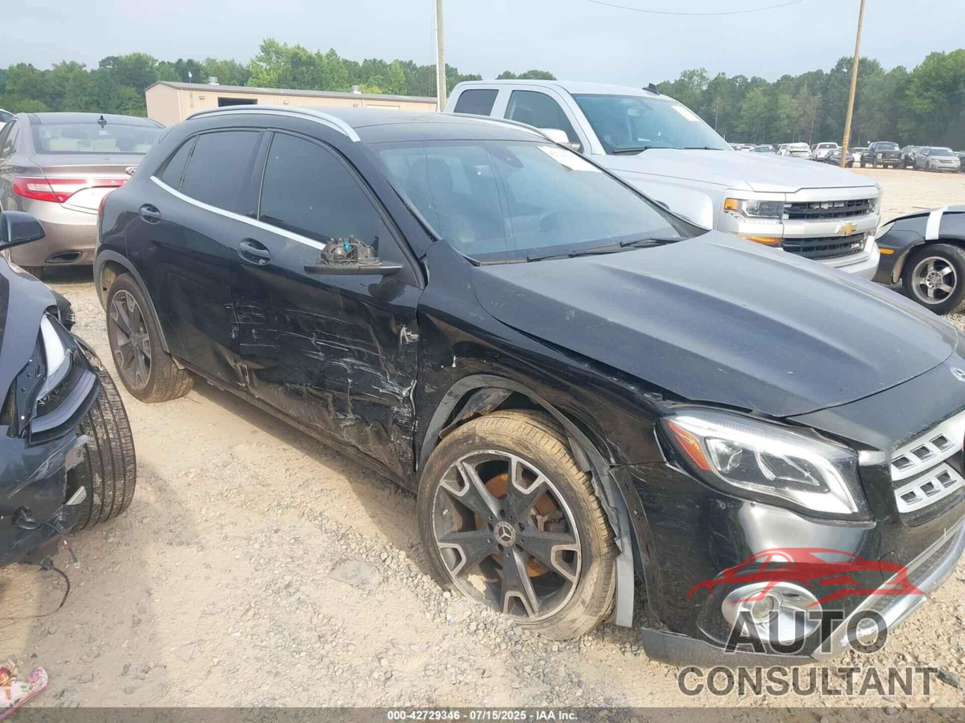 MERCEDES-BENZ GLA 250 2019 - WDCTG4GB9KJ581822