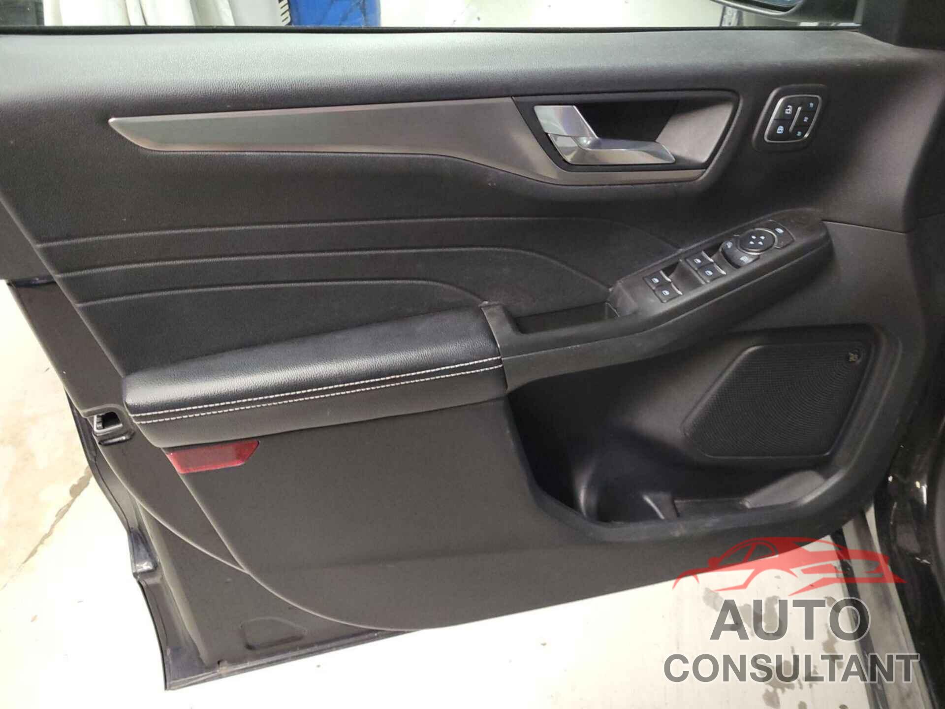 FORD ESCAPE 2021 - 1FMCU0DZ5MUA86152