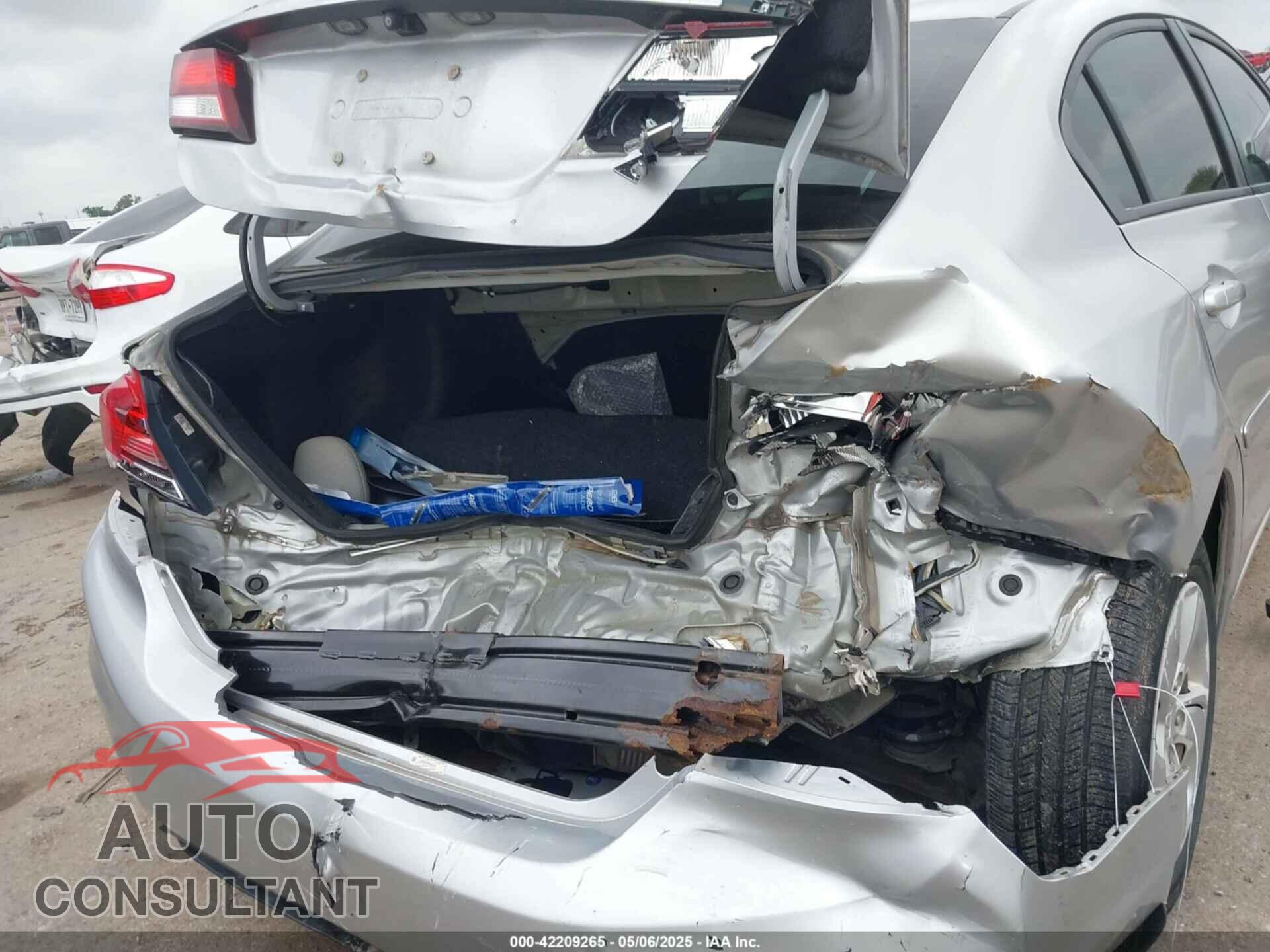 HONDA CIVIC 2013 - 2HGFB2F55DH587415