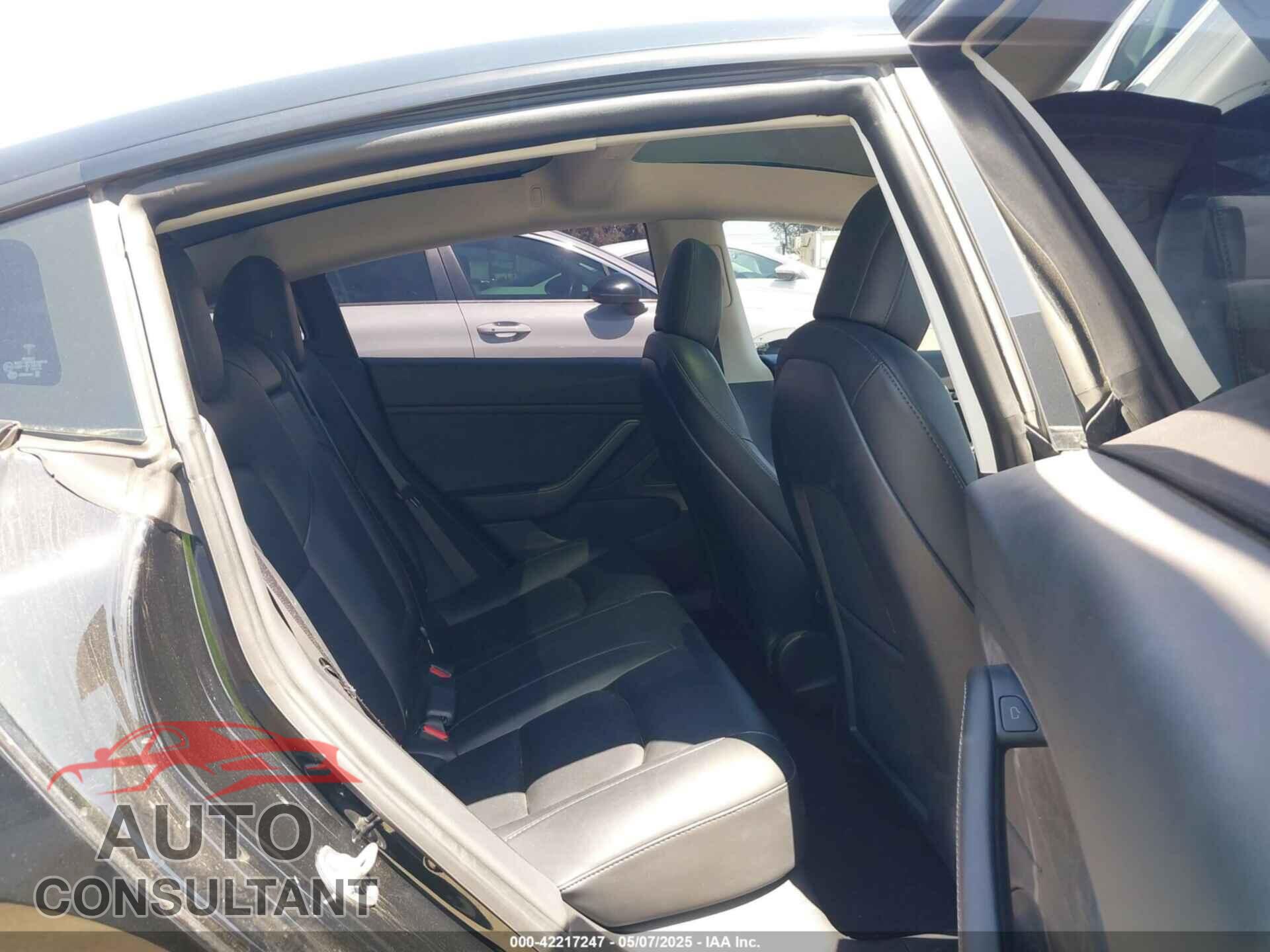 TESLA MODEL 3 2021 - 5YJ3E1EB9MF871260
