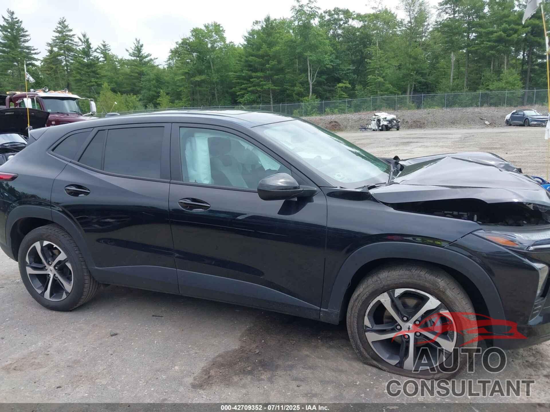 CHEVROLET TRAX 2024 - KL77LGE28RC103636