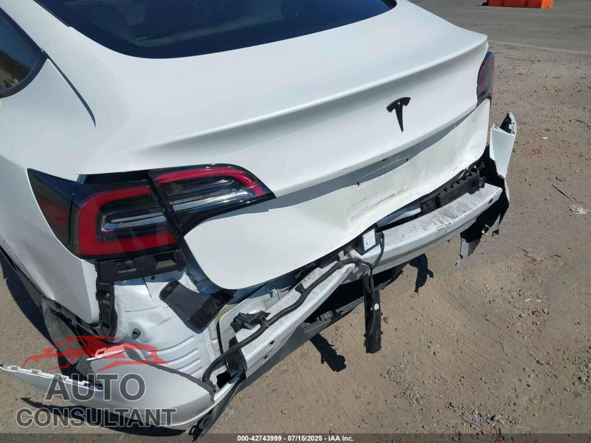 TESLA MODEL 3 2023 - 5YJ3E1EA8PF625103