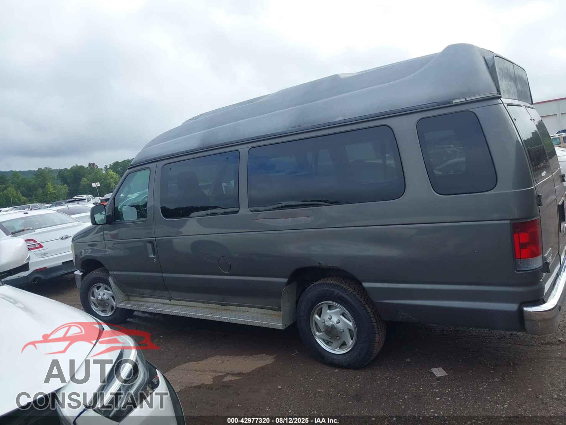 FORD E-350 SUPER DUTY 2009 - 1FBSS31L59DA45992