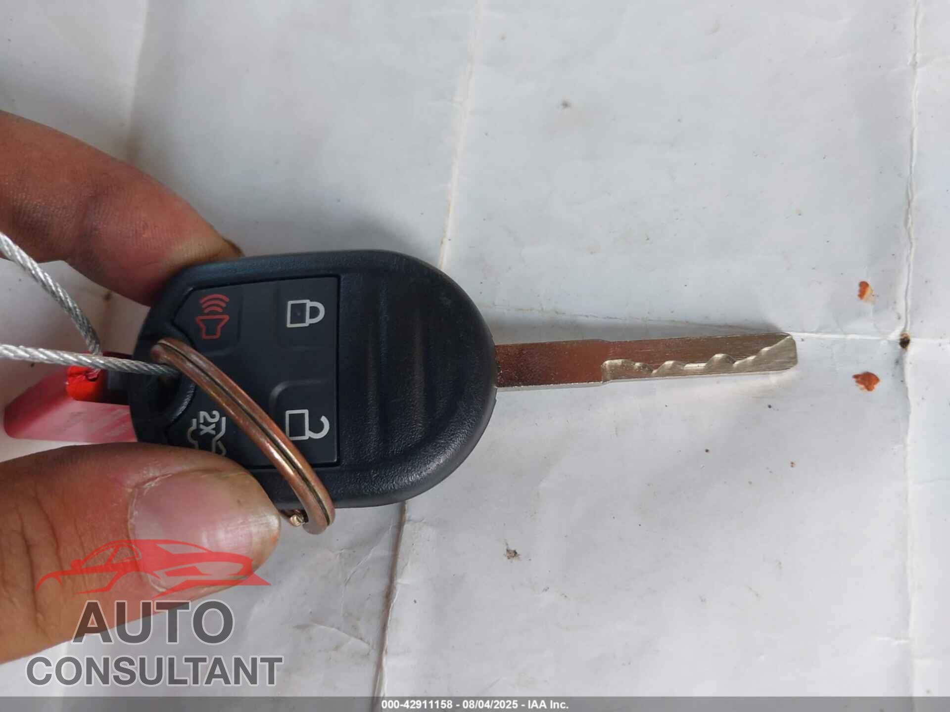 FORD FOCUS 2016 - 1FADP3F27GL376636