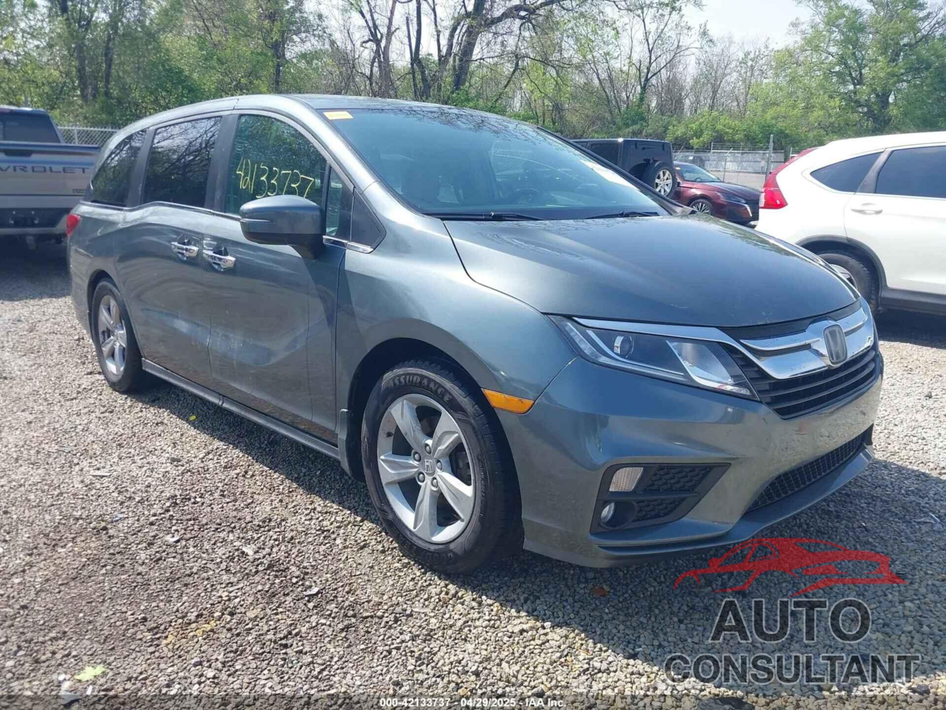 HONDA ODYSSEY 2018 - 5FNRL6H77JB096733