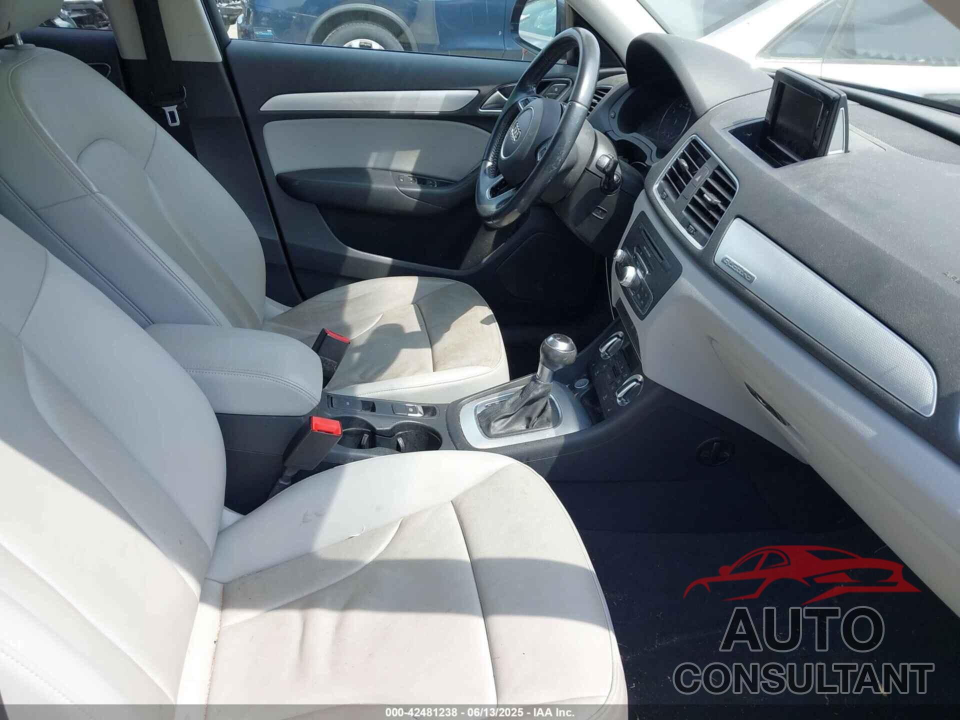 AUDI Q3 2015 - WA1EFCFS6FR004485