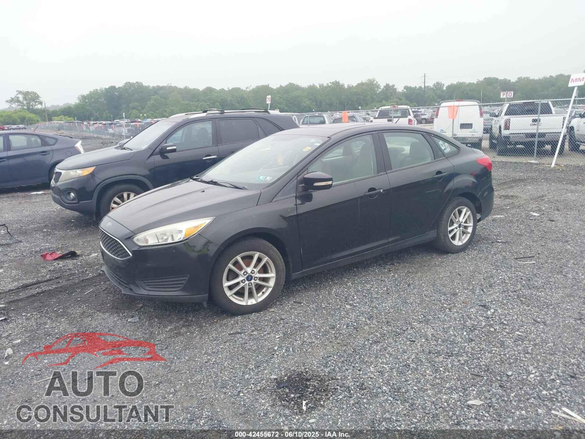 FORD FOCUS 2015 - 1FADP3F26FL262710