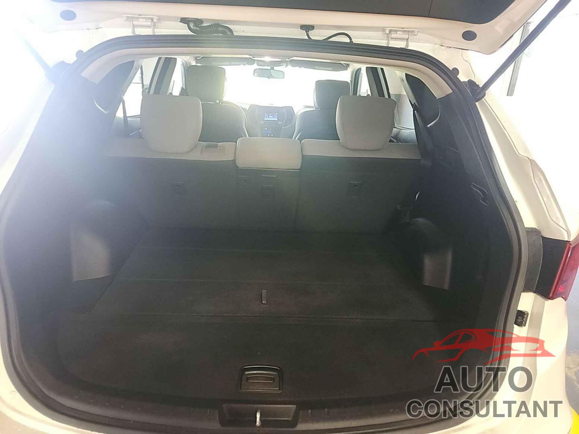 HYUNDAI SANTA FE SPORT 2018 - 5XYZTDLB7JG569524