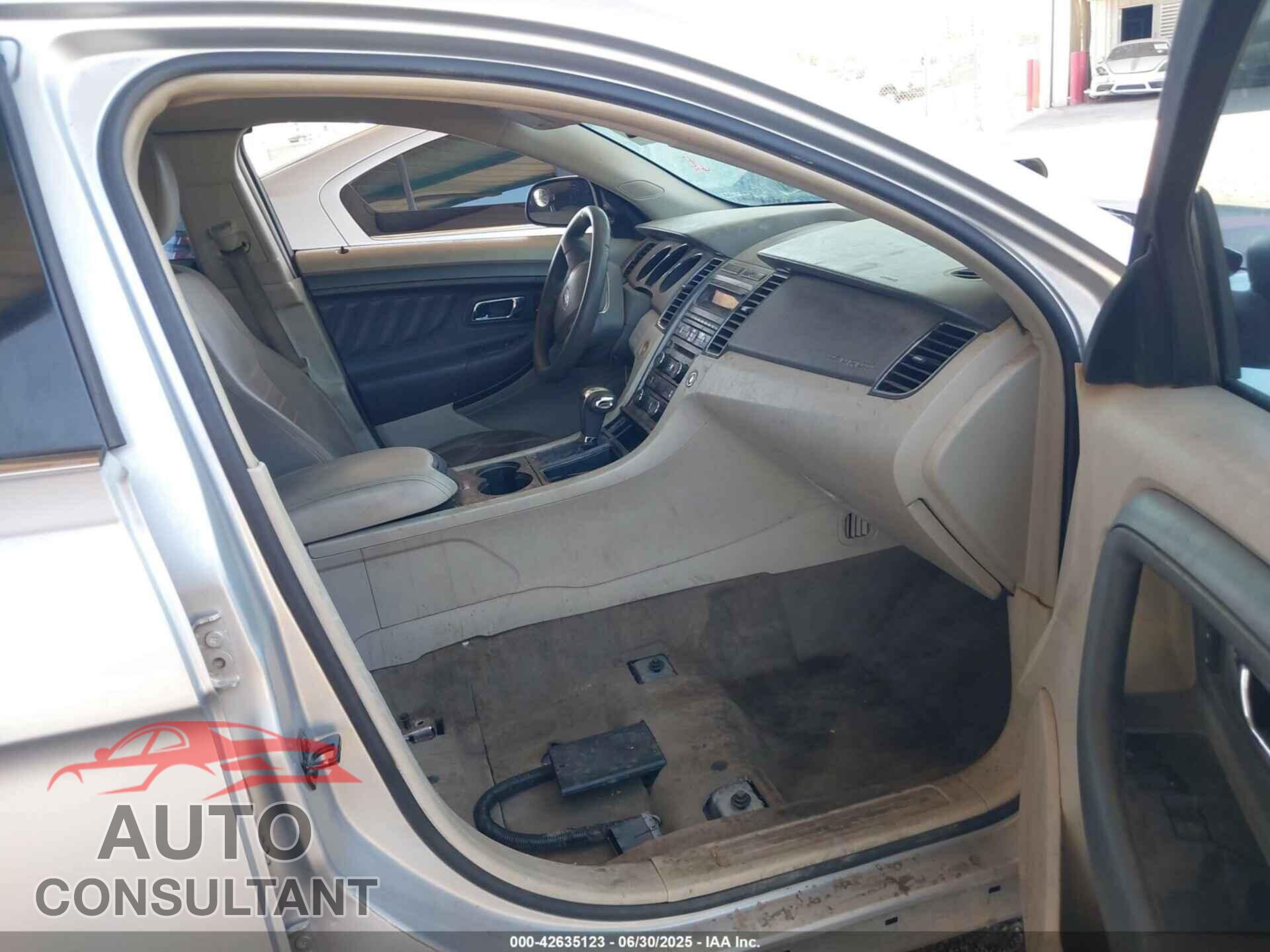 FORD TAURUS 2012 - 1FAHP2DW7CG130710