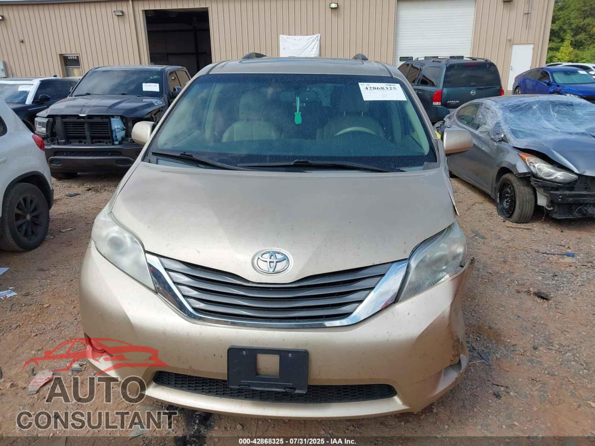 TOYOTA SIENNA 2012 - 5TDYK3DC0CS209033