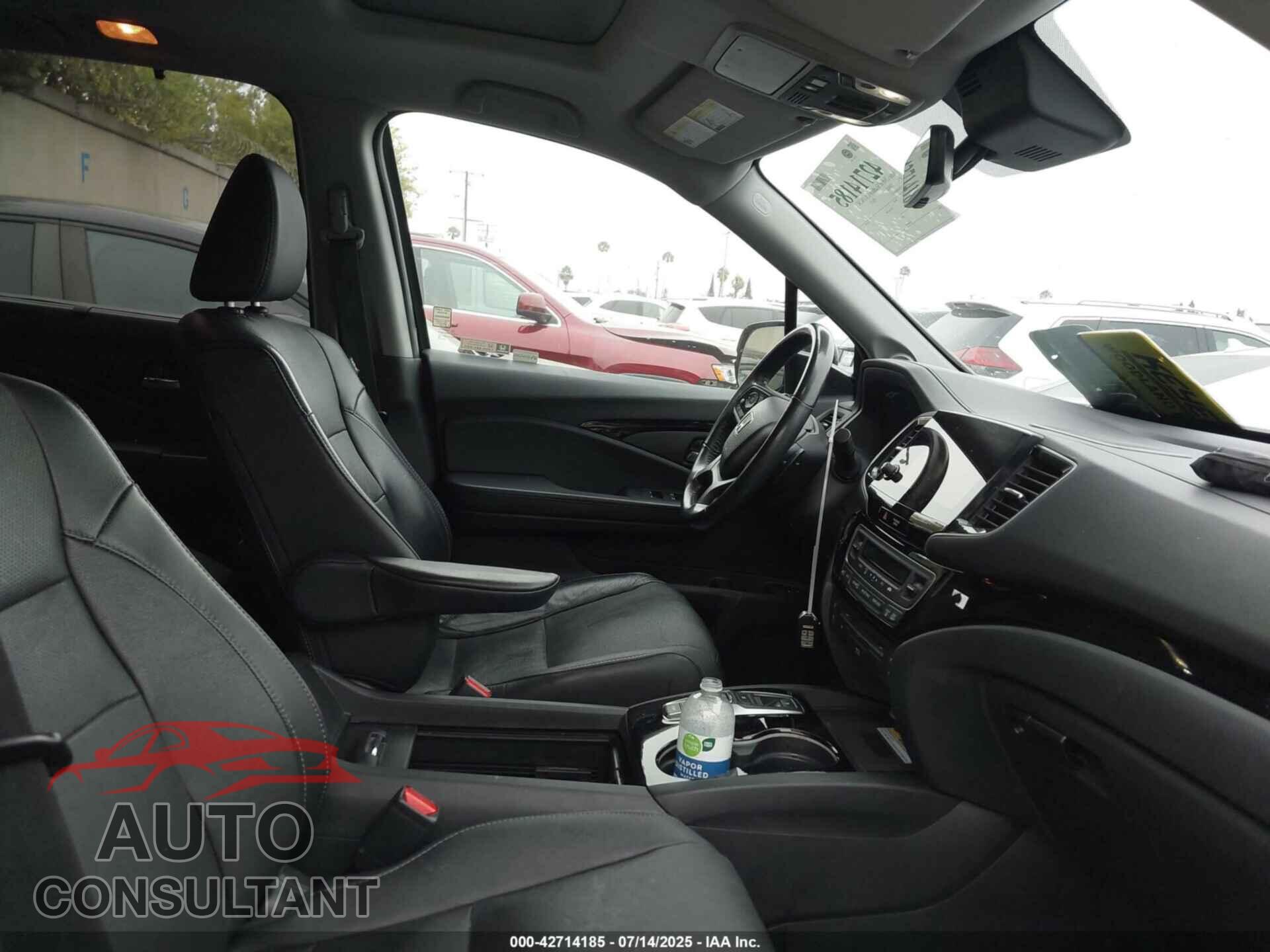 HONDA PILOT 2019 - 5FNYF6H06KB005152