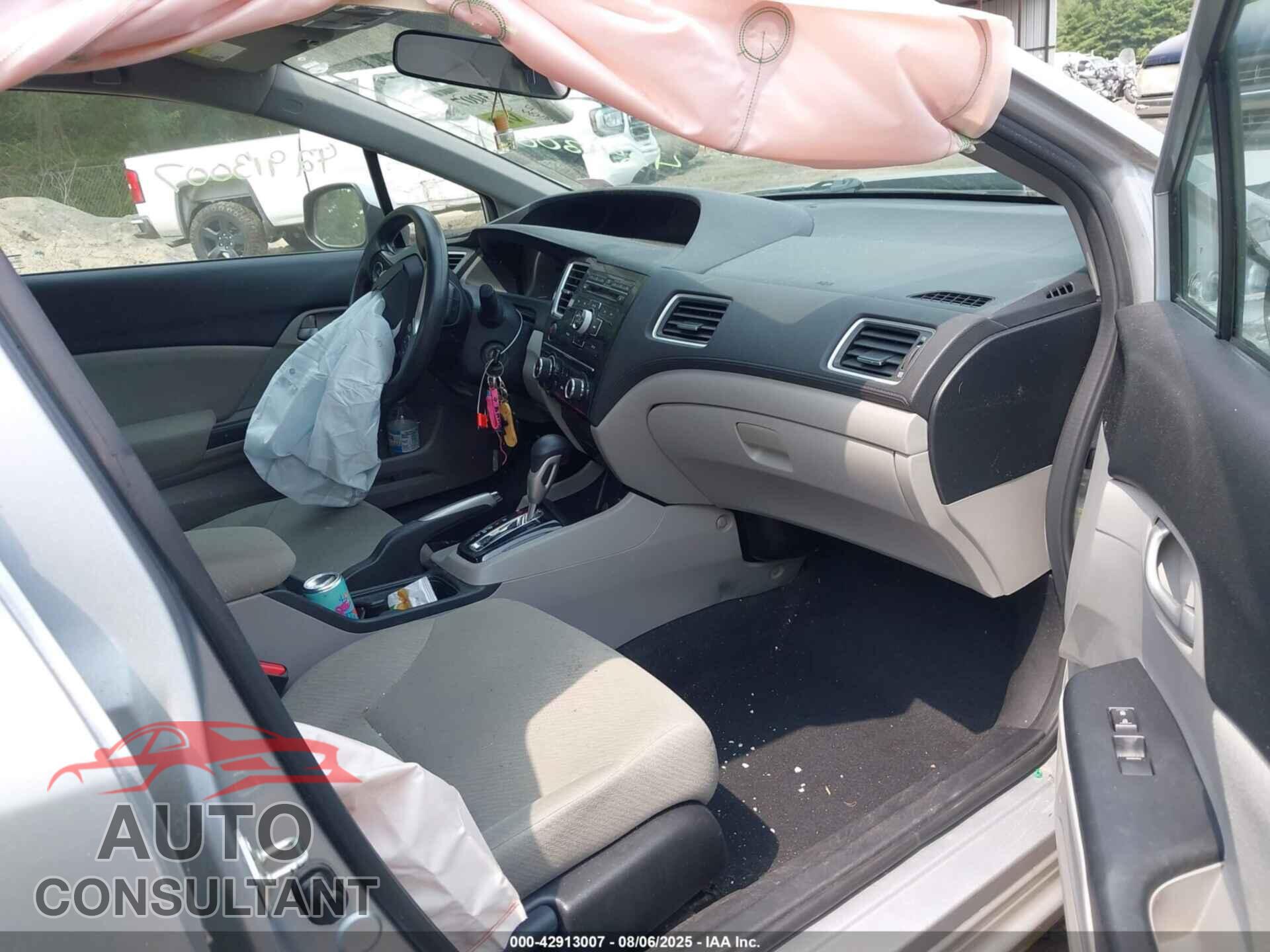 HONDA CIVIC 2013 - 2HGFB2F55DH587463