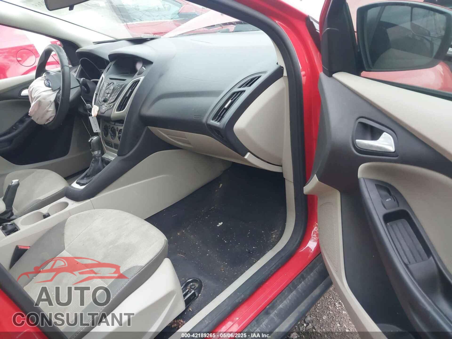 FORD FOCUS 2014 - 1FADP3F20EL196122