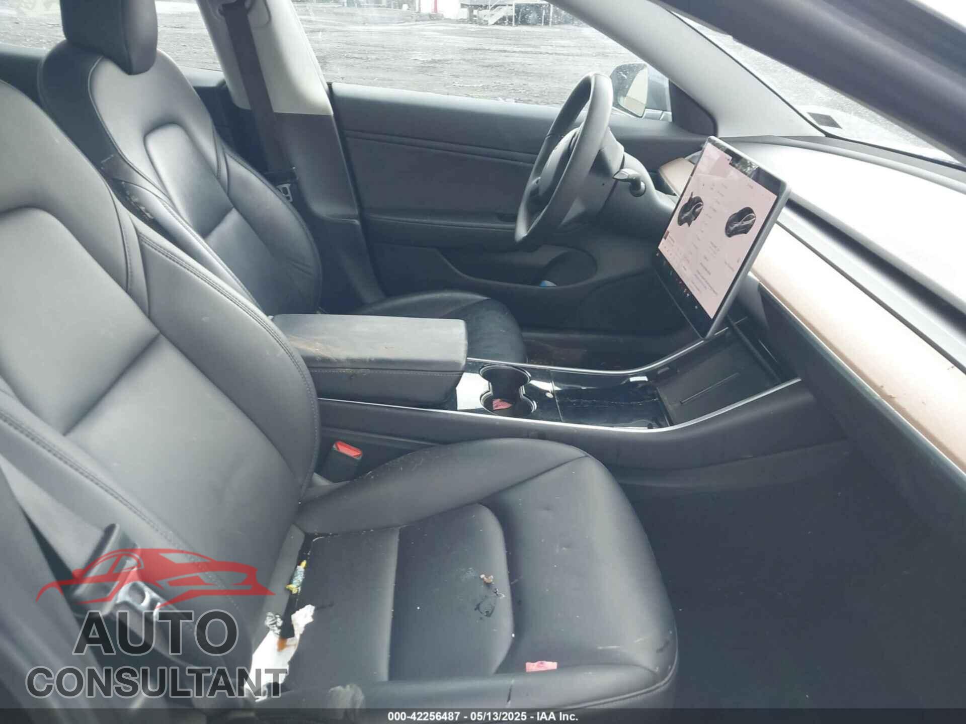 TESLA MODEL 3 2019 - 5YJ3E1EB6KF510193