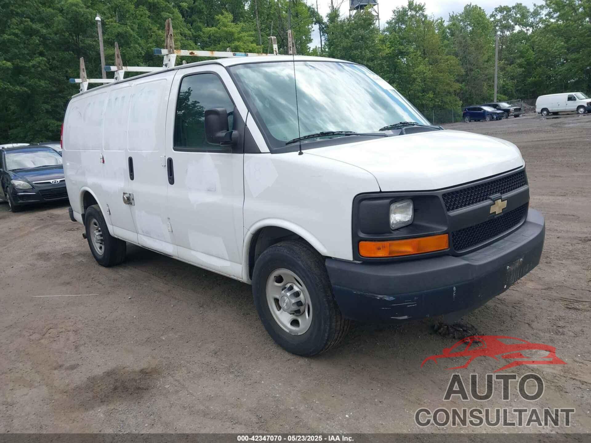 CHEVROLET EXPRESS 2500 2015 - 1GCWGFCF5F1242410
