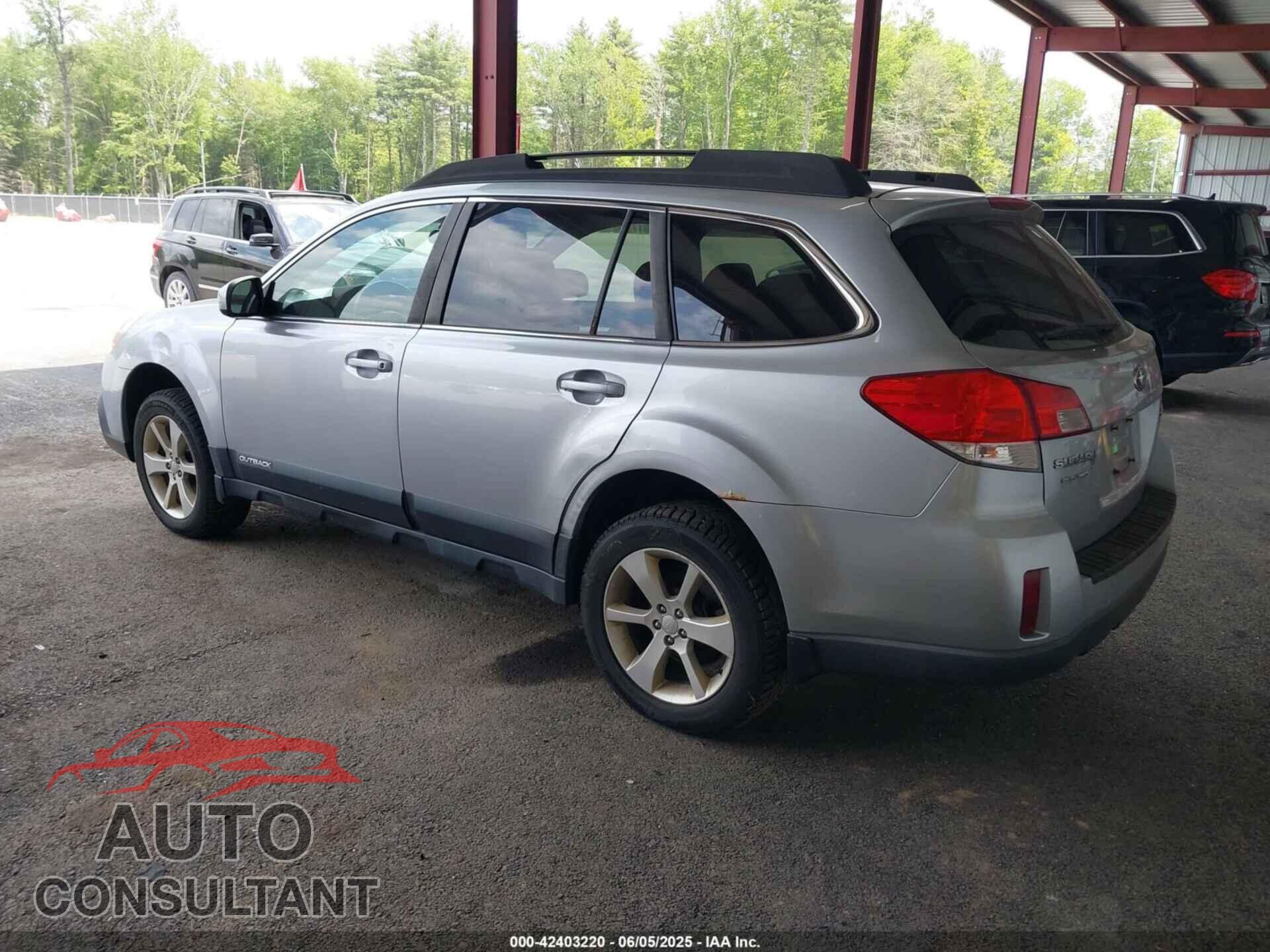 SUBARU OUTBACK 2013 - 4S4BRBCC2D3201818