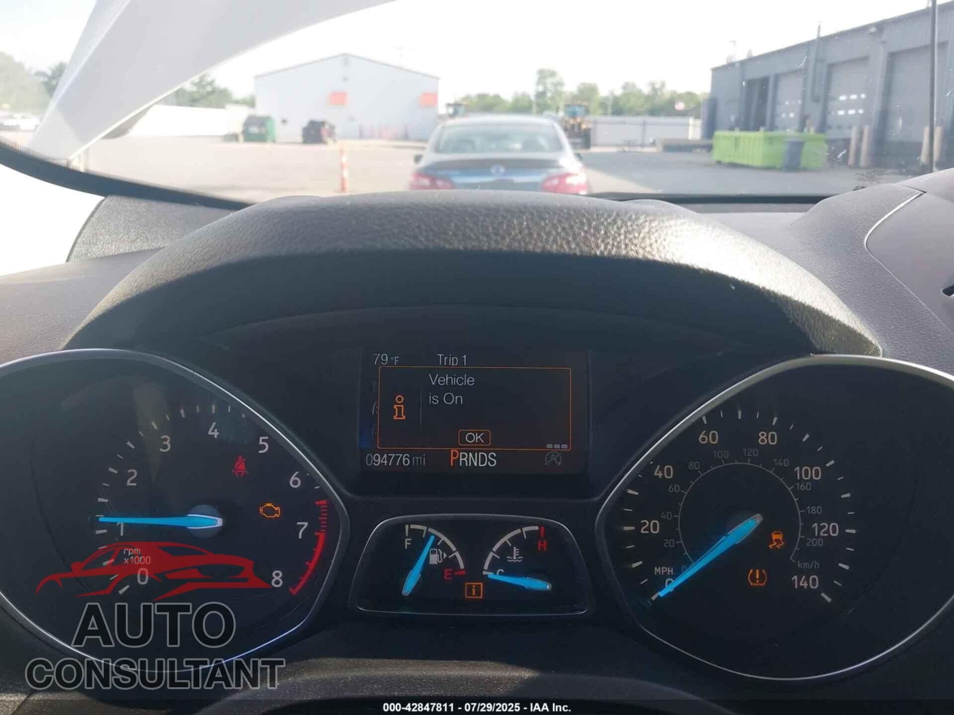 FORD ESCAPE 2018 - 1FMCU9GD7JUD57180