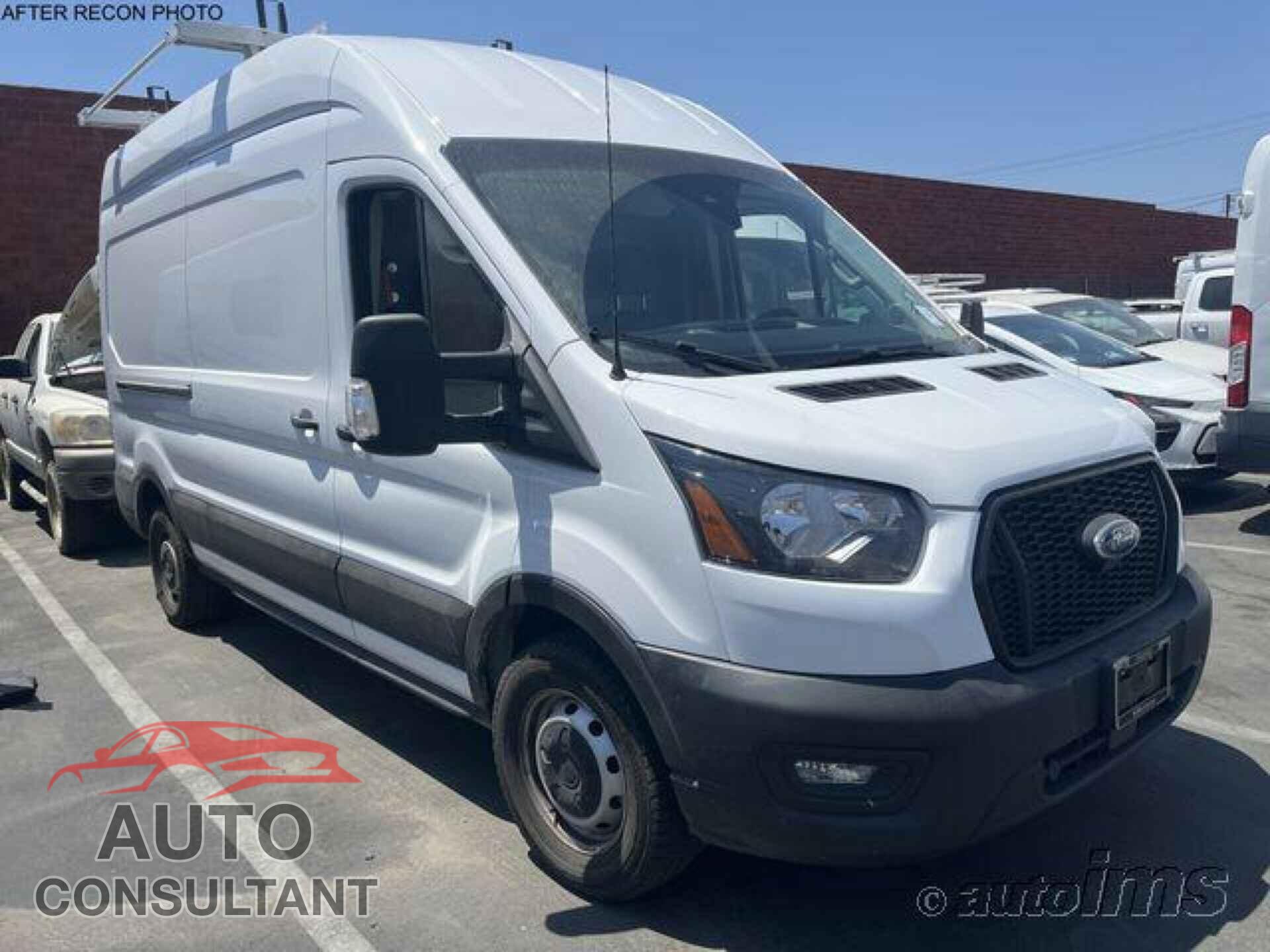FORD TRANSIT 2023 - 1FTBR1X82PKC09240