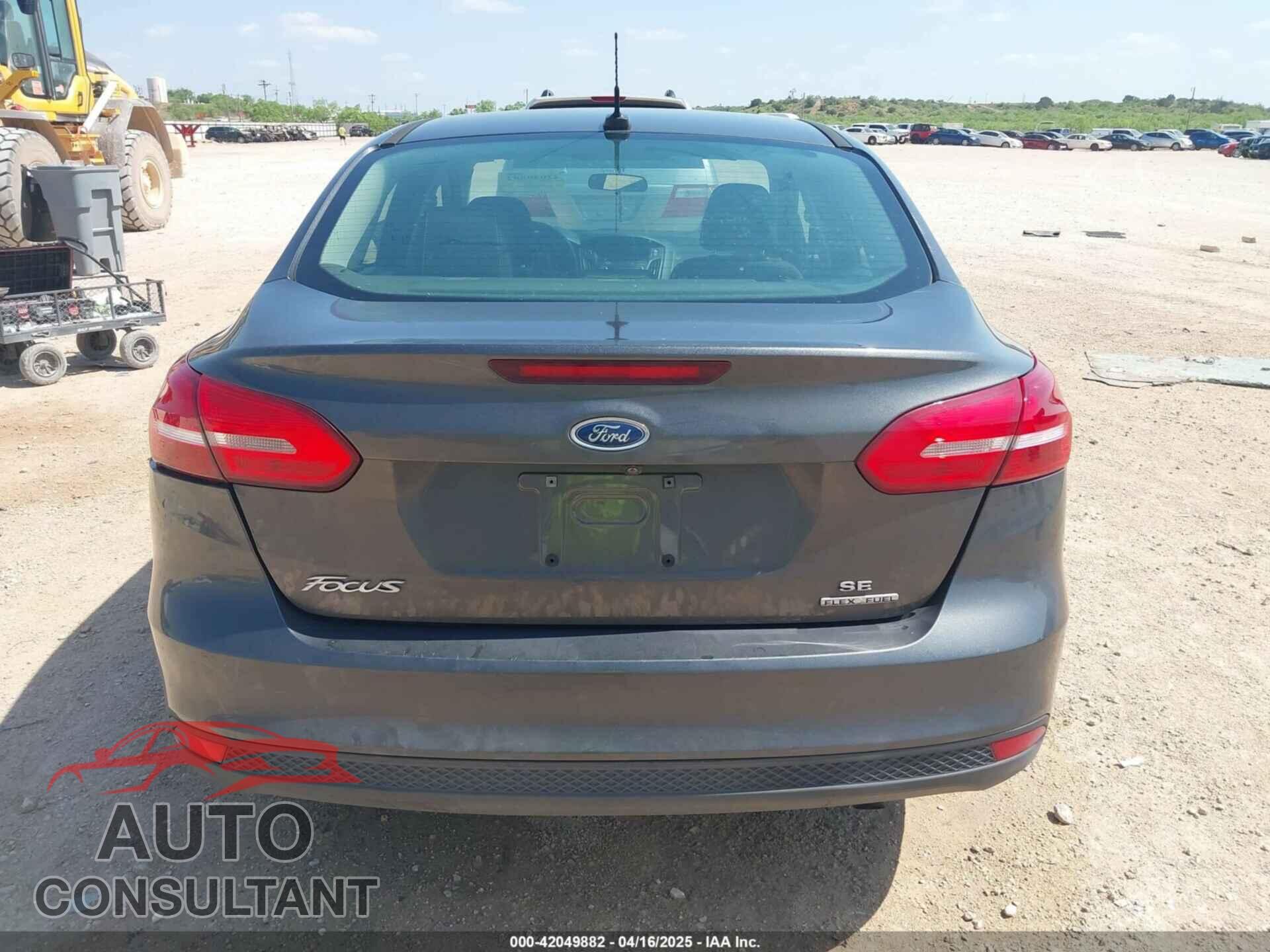 FORD FOCUS 2016 - 1FADP3F25GL212415
