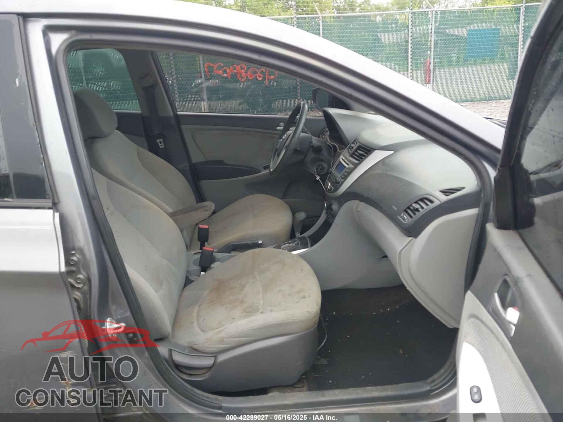 HYUNDAI ACCENT 2013 - KMHCT4AE6DU568852