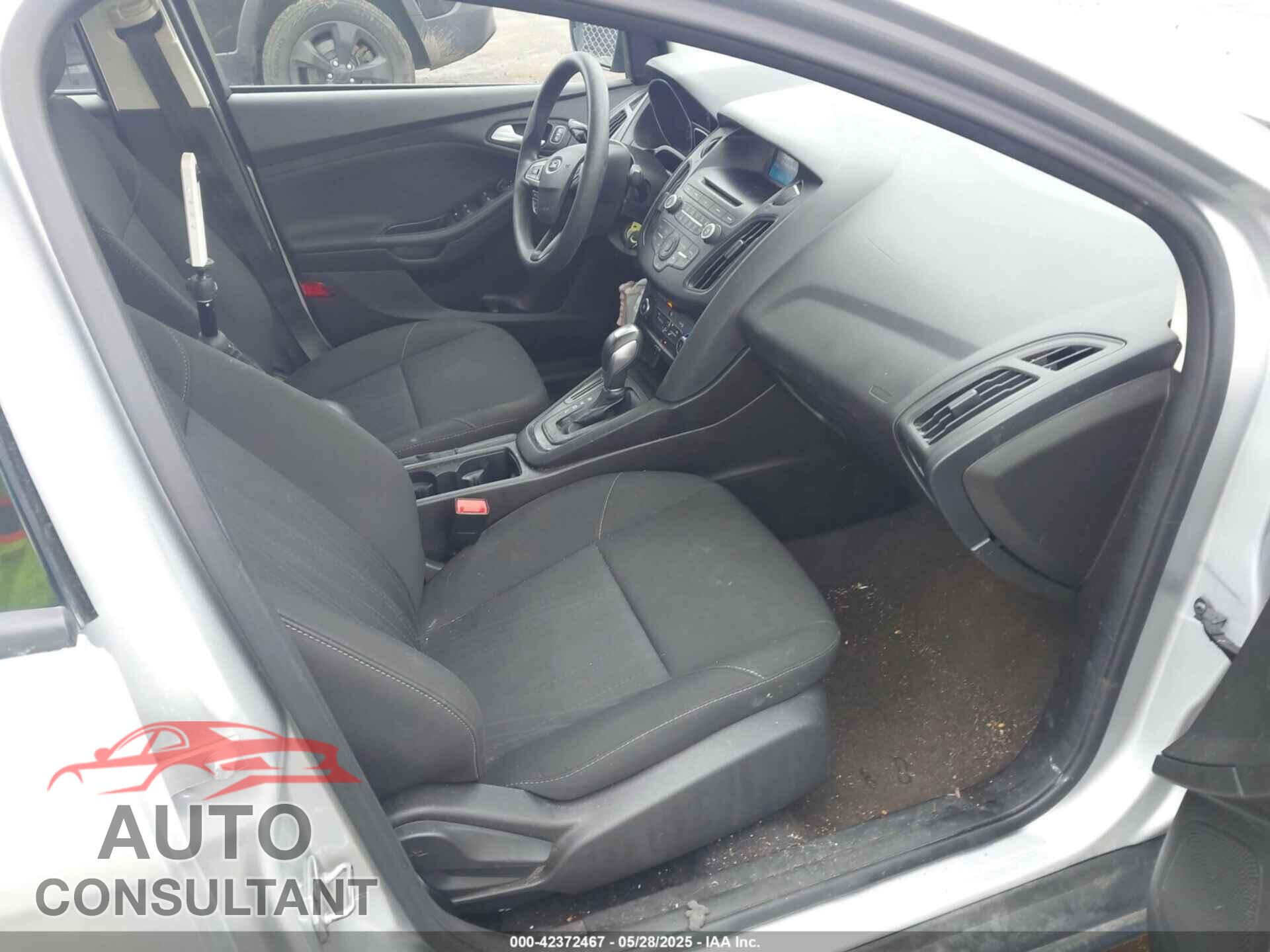 FORD FOCUS 2016 - 1FADP3F20GL262364