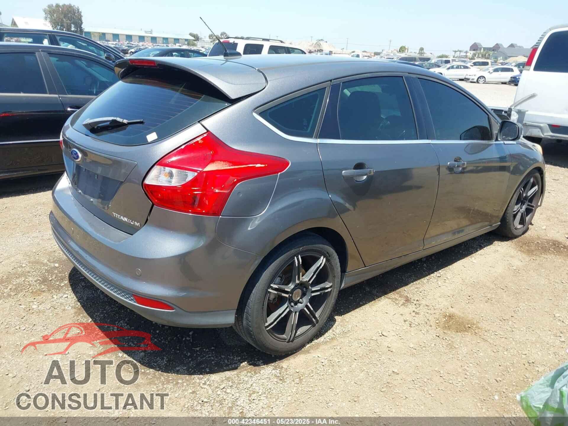 FORD FOCUS 2014 - 1FADP3N28EL355471