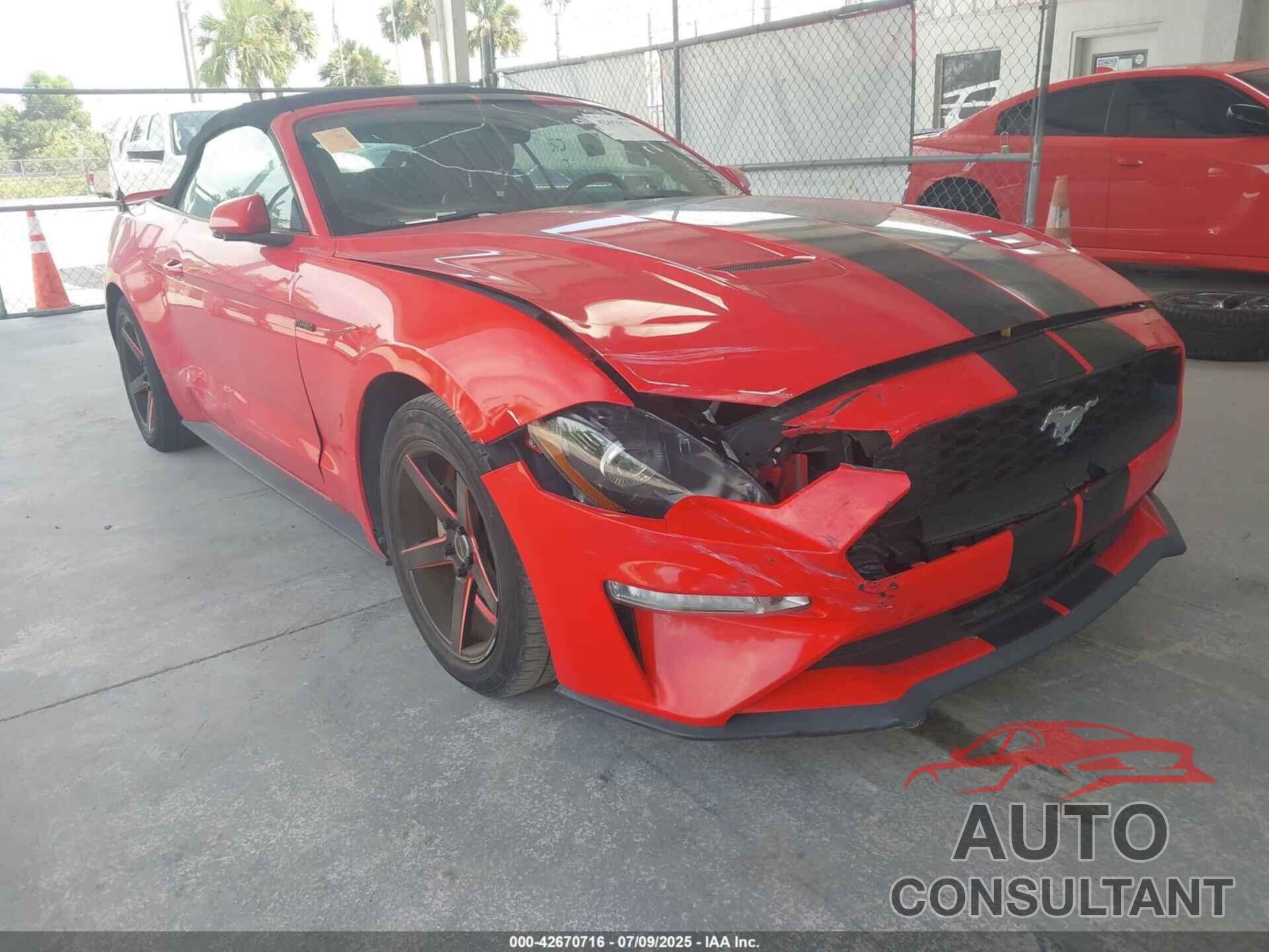 FORD MUSTANG 2018 - 1FATP8UH7J5142475