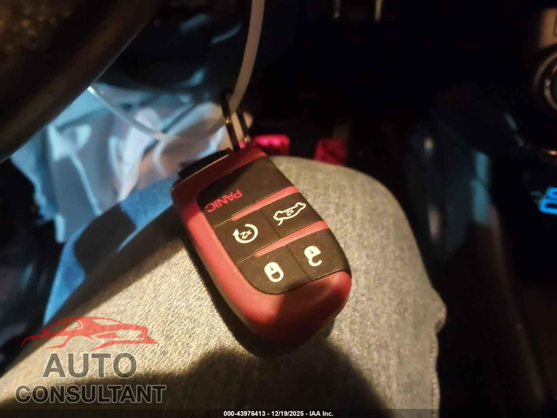DODGE DURANGO 2023 - 1C4SDJCT7PC555965