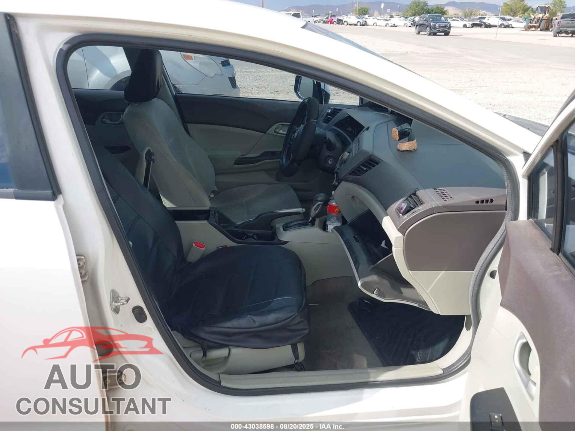 HONDA CIVIC 2012 - 2HGFB2F52CH587161