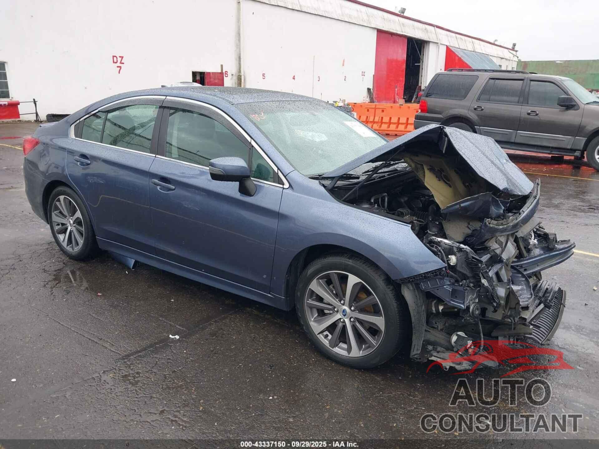 SUBARU LEGACY 2017 - 4S3BNAK65H3010504