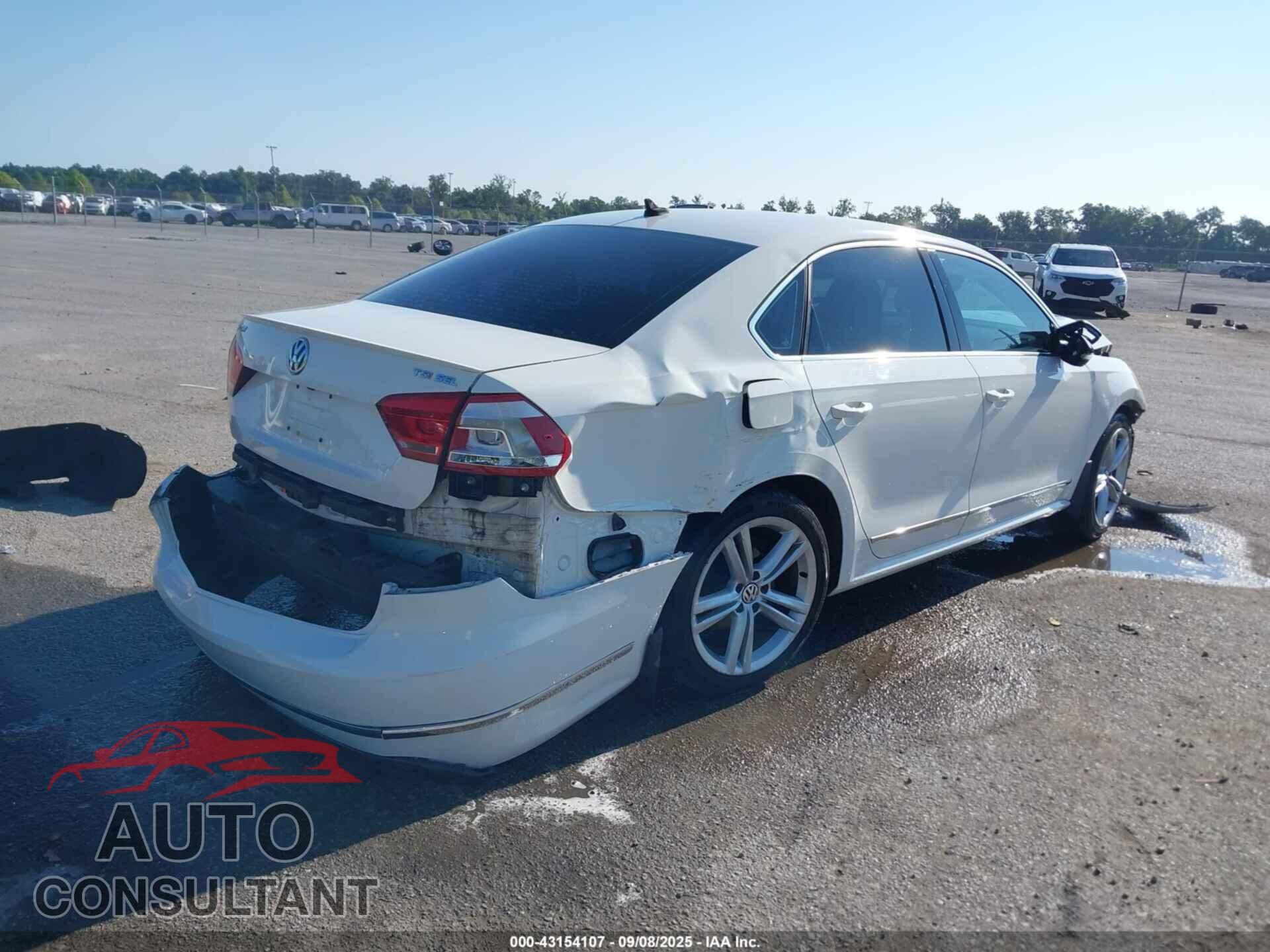 VOLKSWAGEN PASSAT 2014 - 1VWCT7A39EC037542