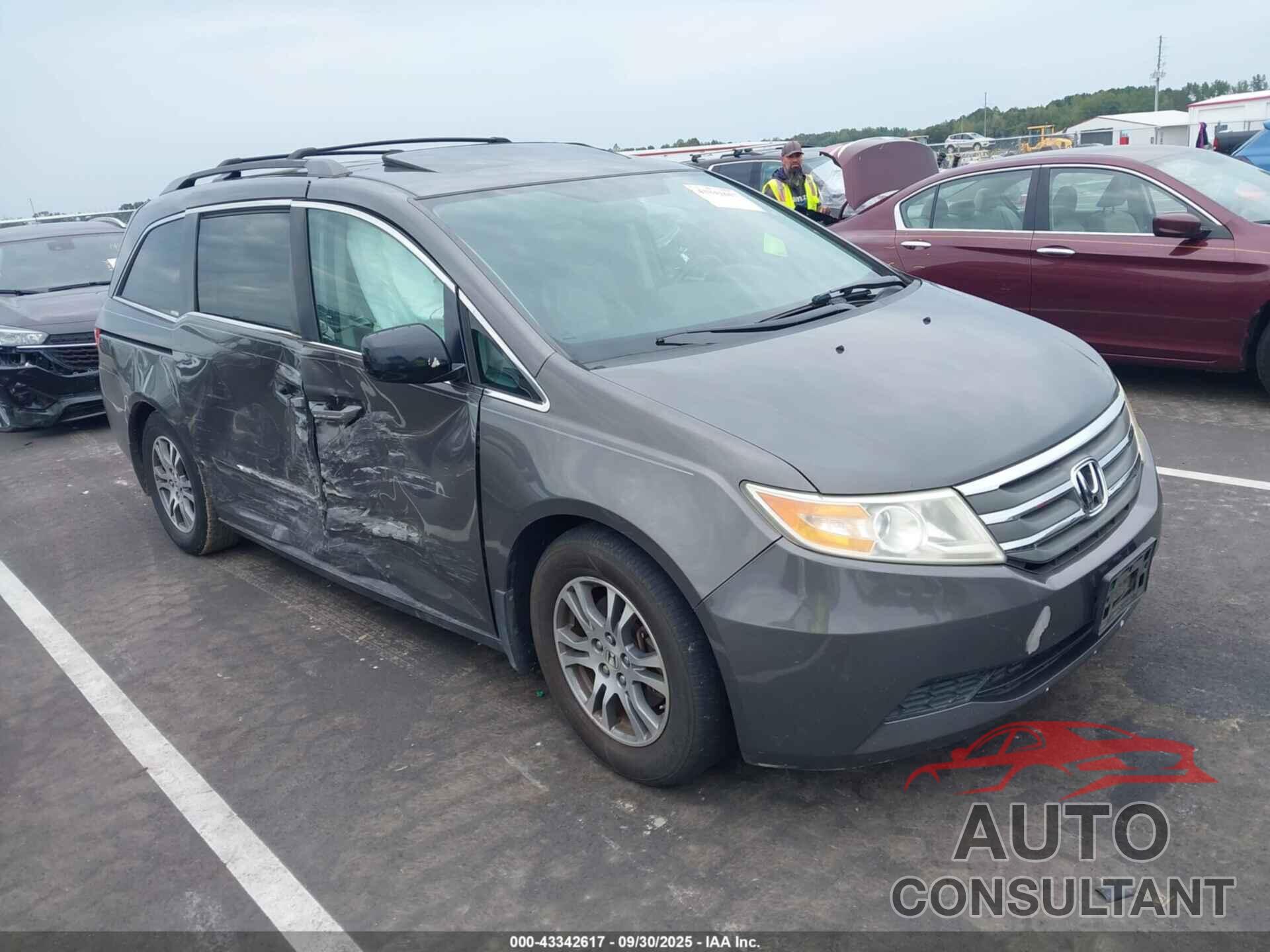 HONDA ODYSSEY 2013 - 5FNRL5H60DB054409