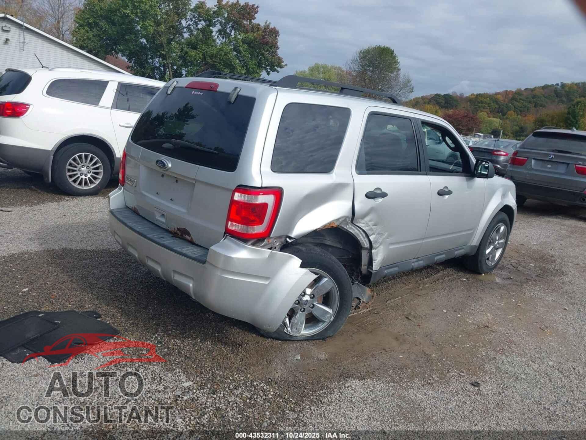 FORD ESCAPE 2011 - 1FMCU9D73BKB52211