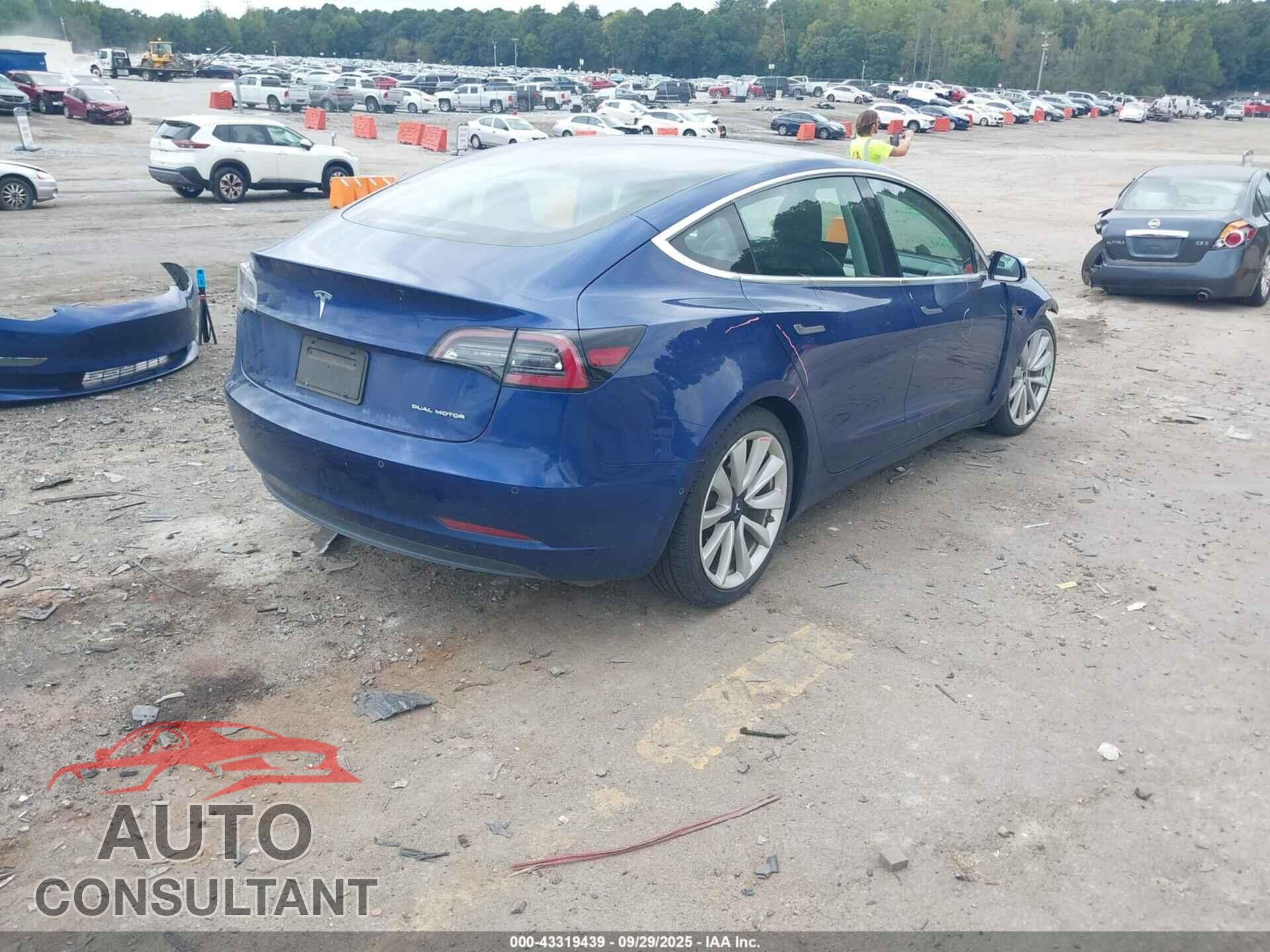 TESLA MODEL 3 2020 - 5YJ3E1EB3LF712197