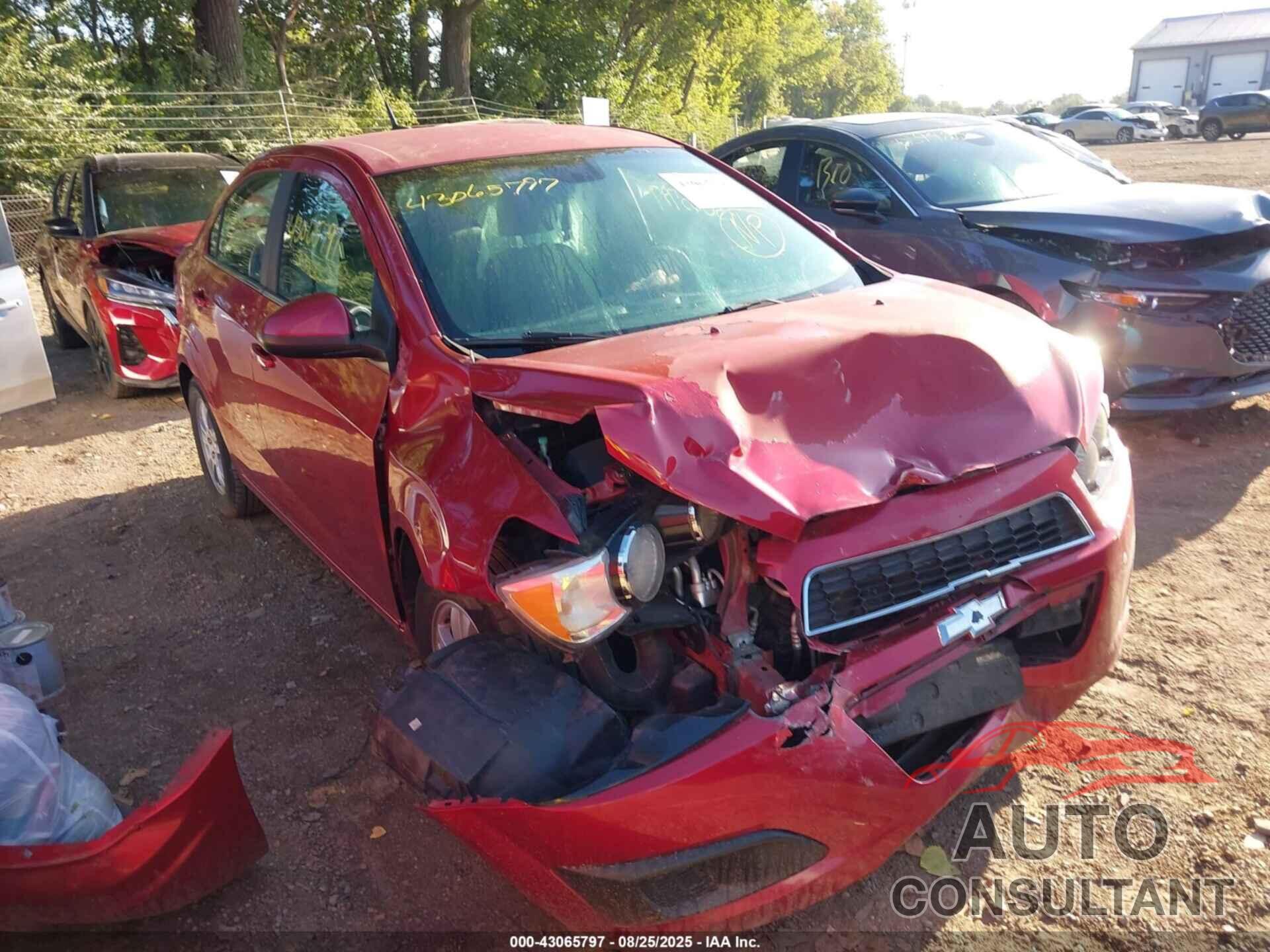 CHEVROLET SONIC 2012 - 1G1JC5SHXC4134144