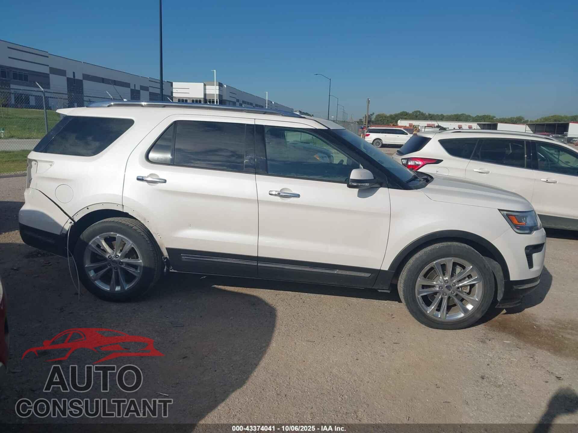 FORD EXPLORER 2018 - 1FM5K7F85JGB78030