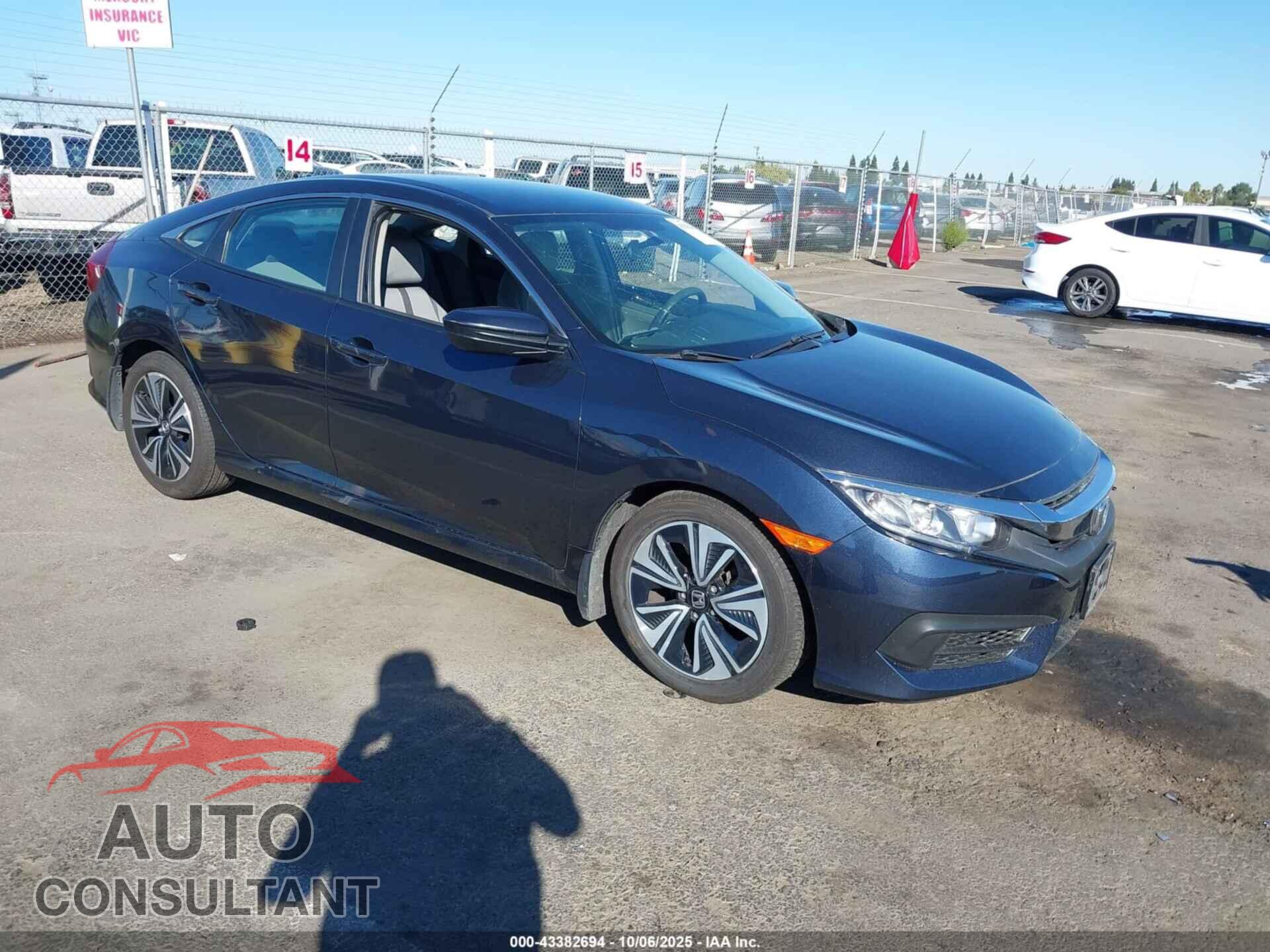 HONDA CIVIC 2017 - 2HGFC2F53HH555095