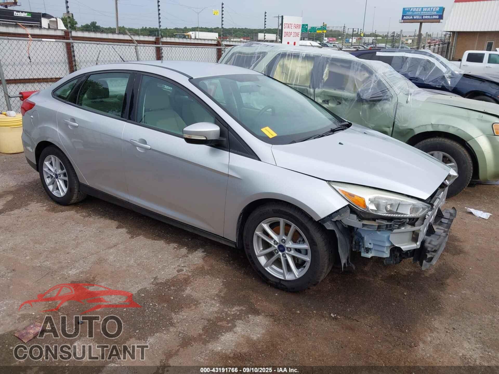 FORD FOCUS 2017 - 1FADP3F24HL294266