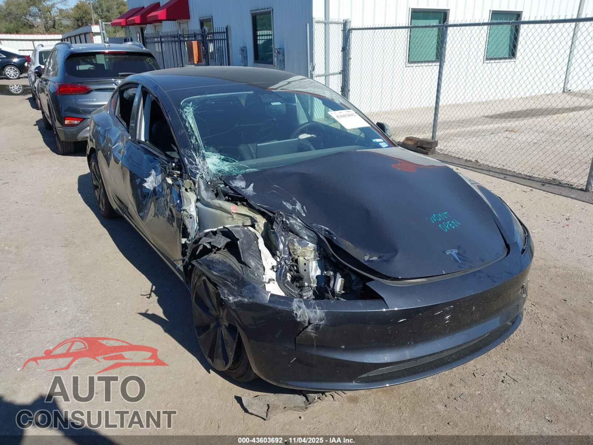 TESLA MODEL 3 2024 - 5YJ3E1EA3RF722230