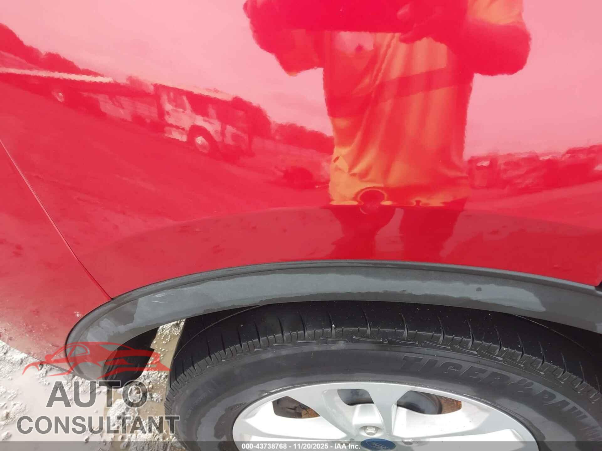 FORD ESCAPE 2020 - 1FMCU0G67LUA23635