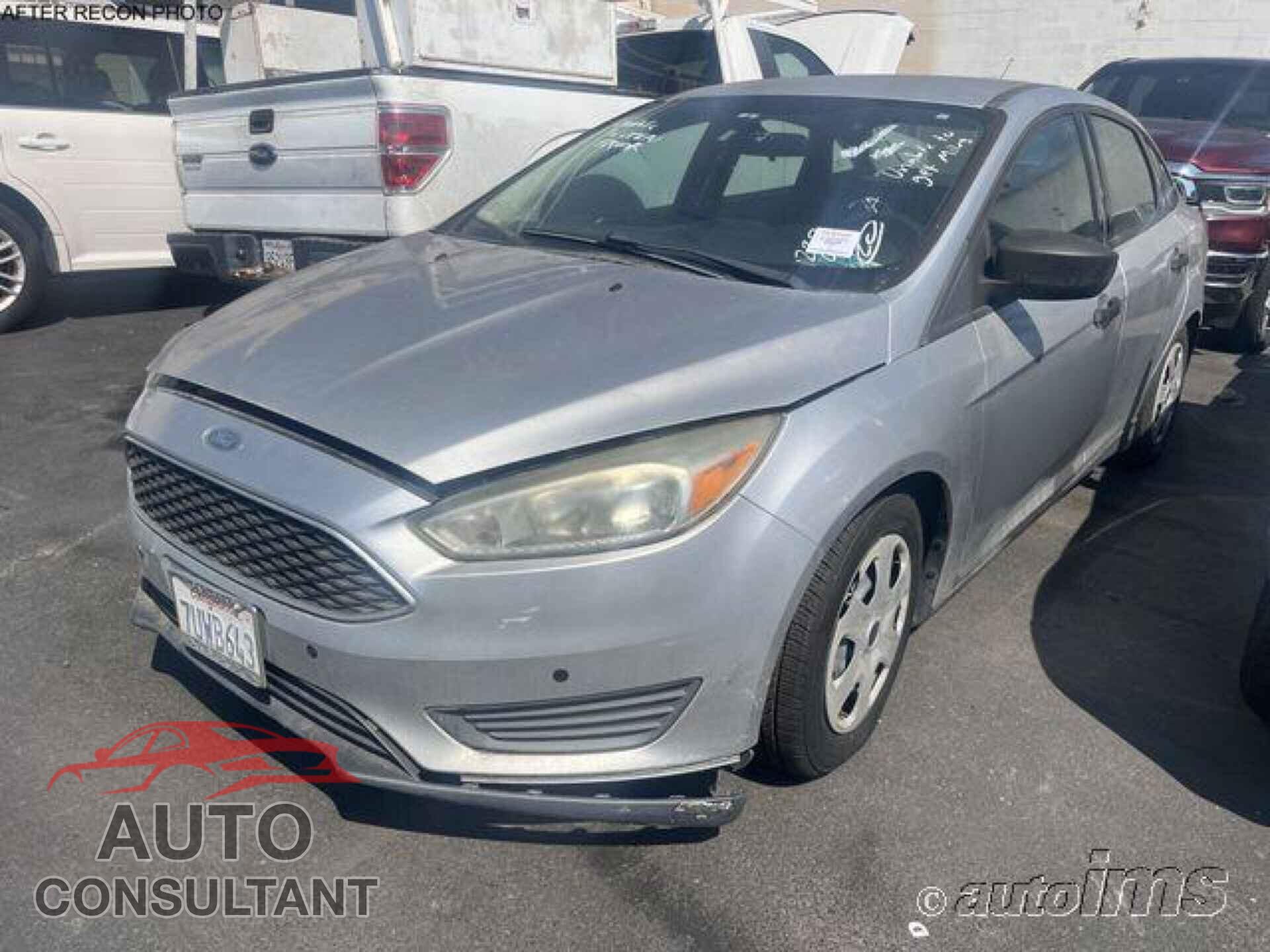 FORD FOCUS 2016 - 1FADP3E28GL322439